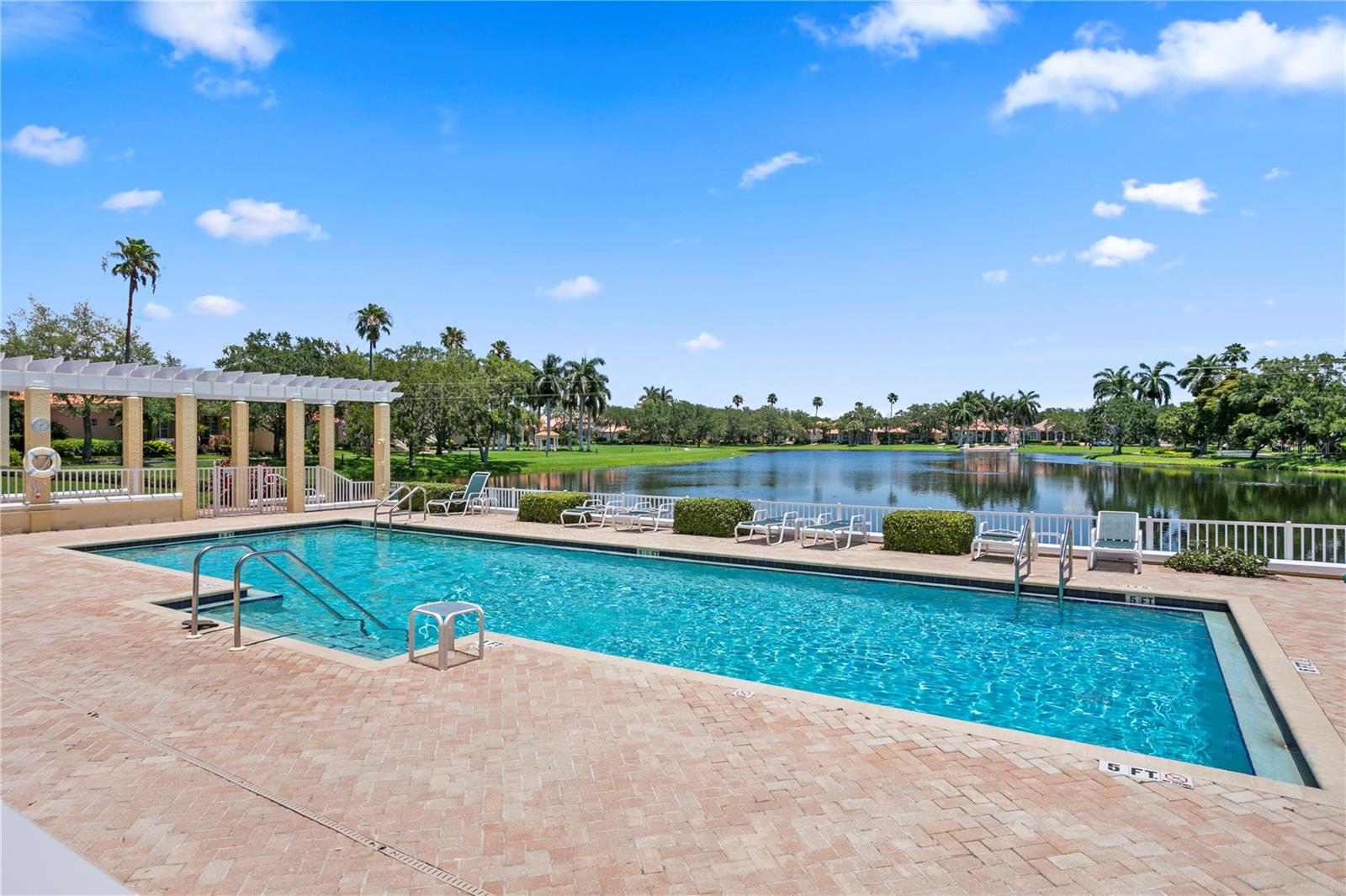 4717 DOLPHIN CAY LN S #507, ST PETERSBURG, FL — photo 37