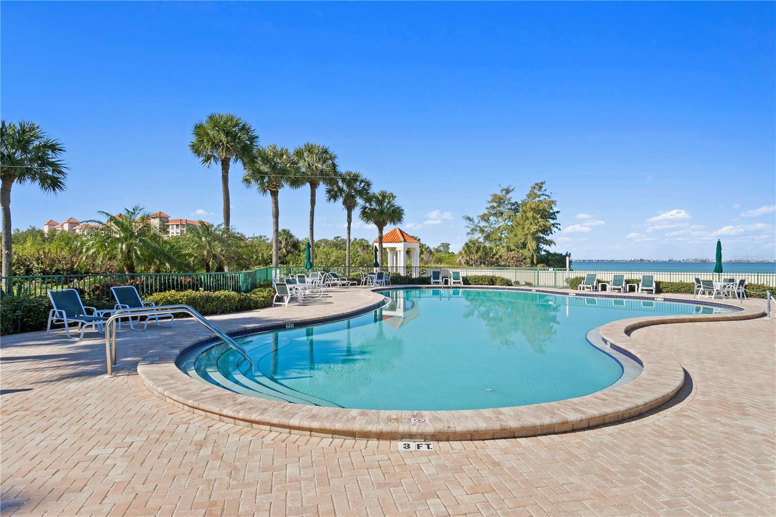 4717 DOLPHIN CAY LN S #507, ST PETERSBURG, FL — photo 48