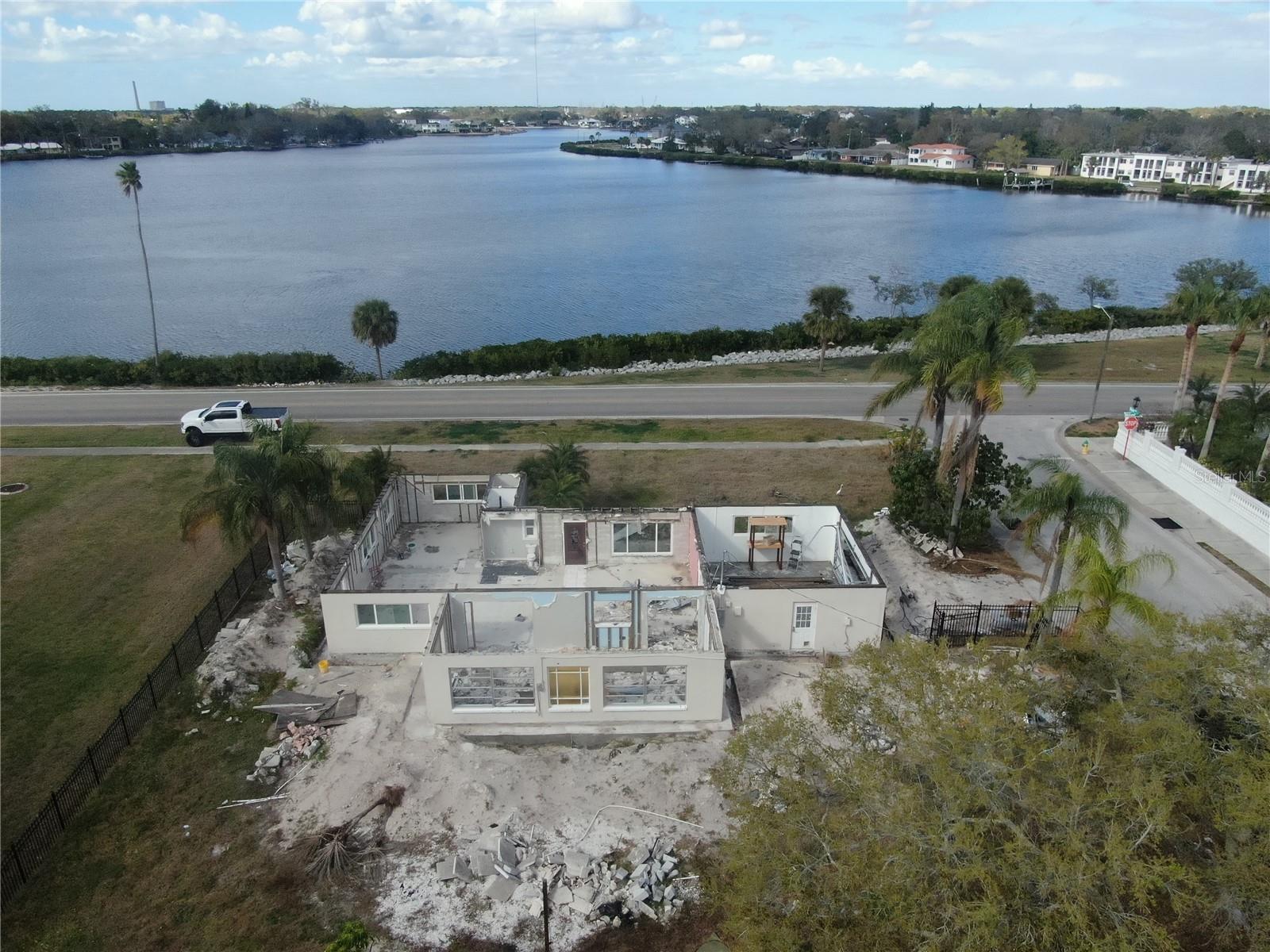 803 WHITCOMB BLVD, TARPON SPRINGS, FL