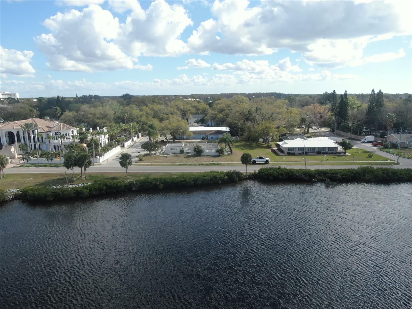 803 WHITCOMB BLVD, TARPON SPRINGS, FL — photo 4