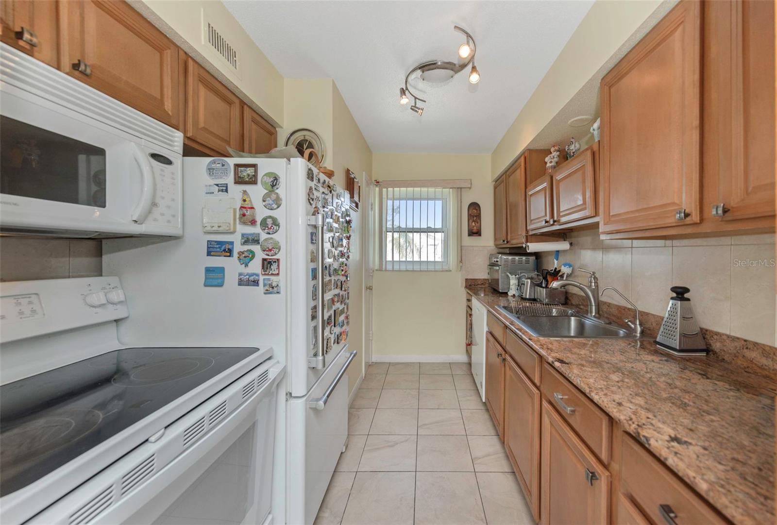 6976 SUNSET DR S #6976, ST PETERSBURG, FL — photo 4