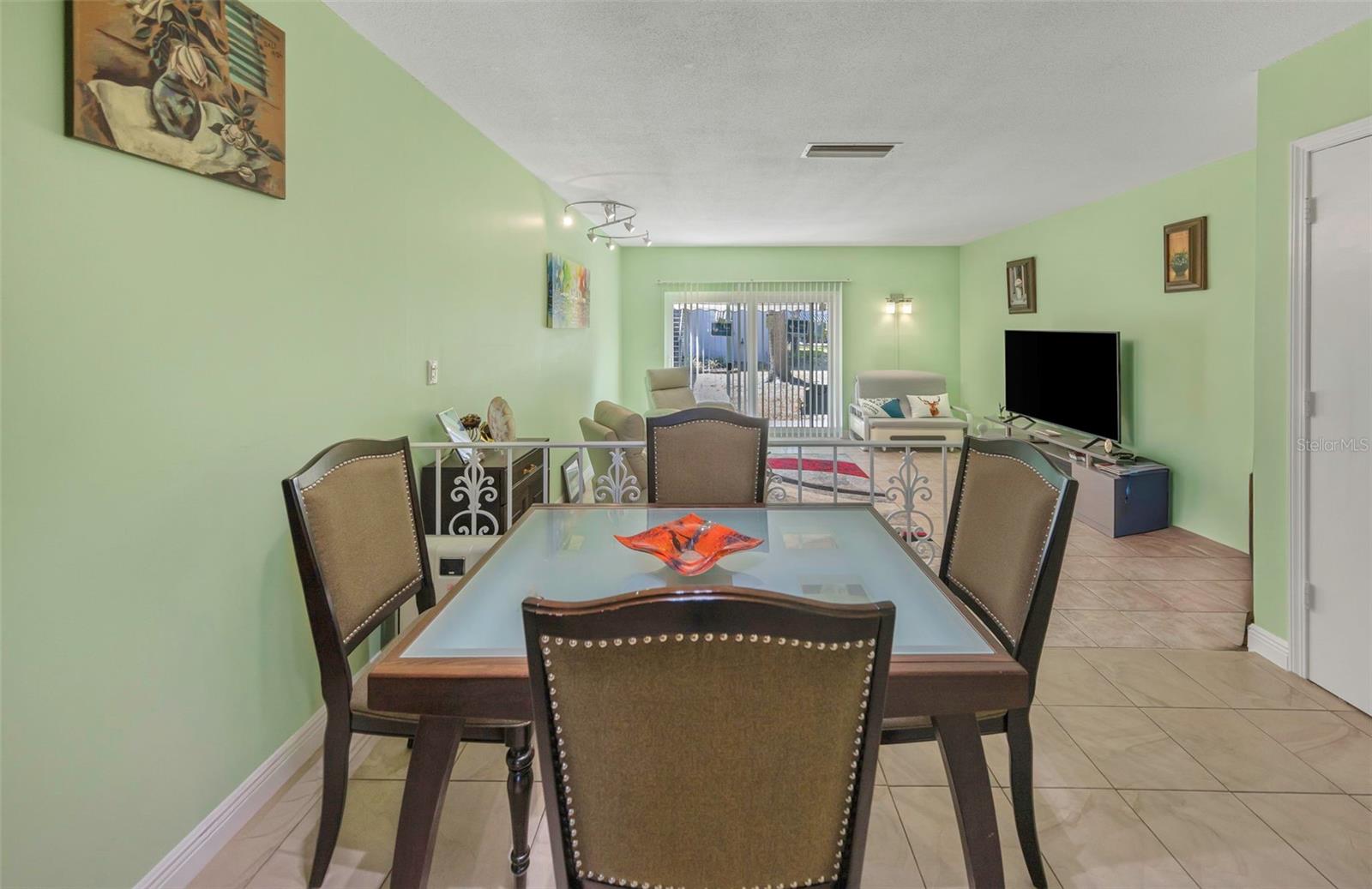 6976 SUNSET DR S #6976, ST PETERSBURG, FL — photo 9