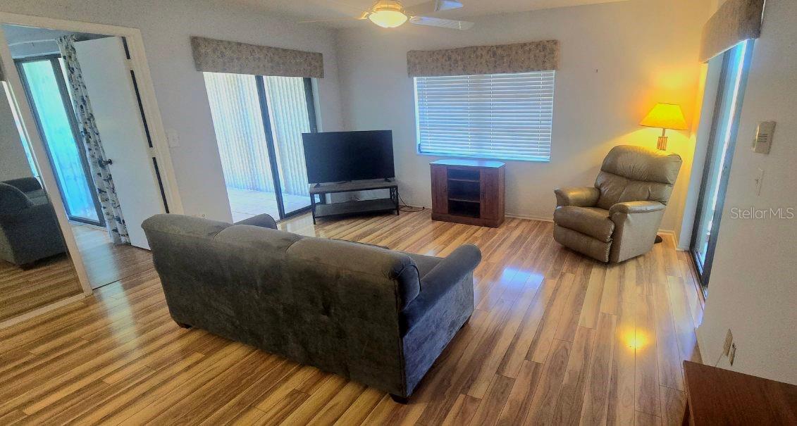 1001 TARTAN DR #302, PALM HARBOR, FL — photo 4