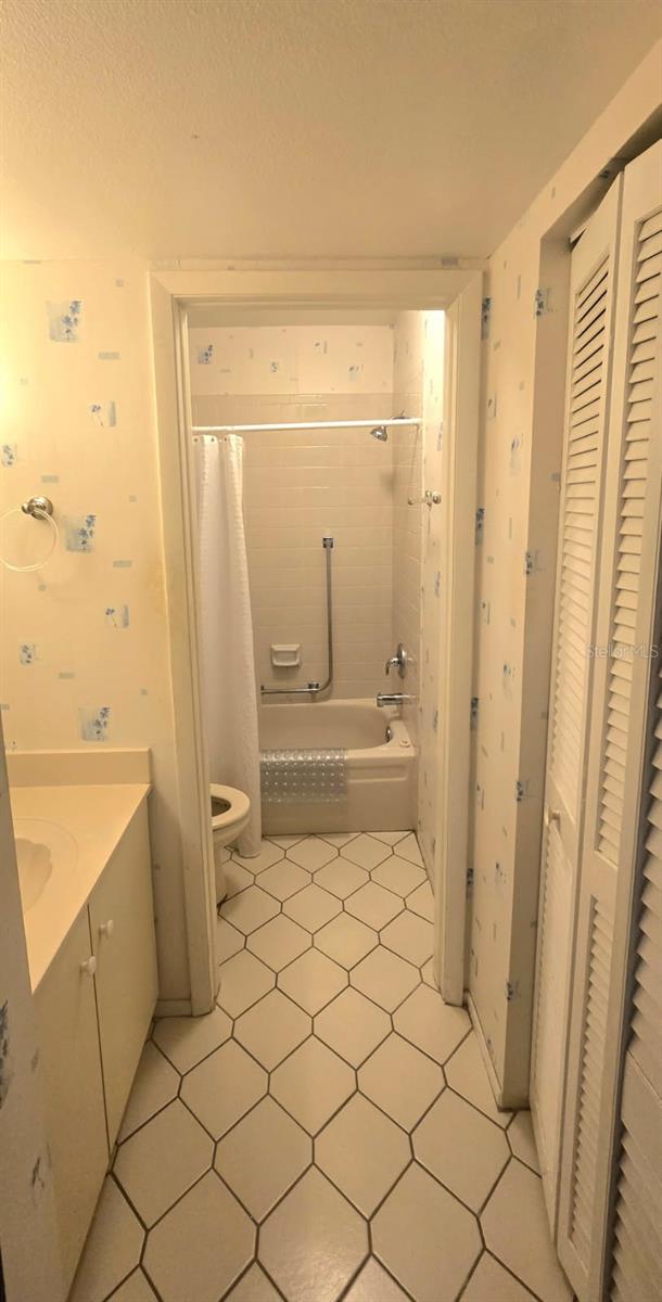 1001 TARTAN DR #302, PALM HARBOR, FL — photo 12