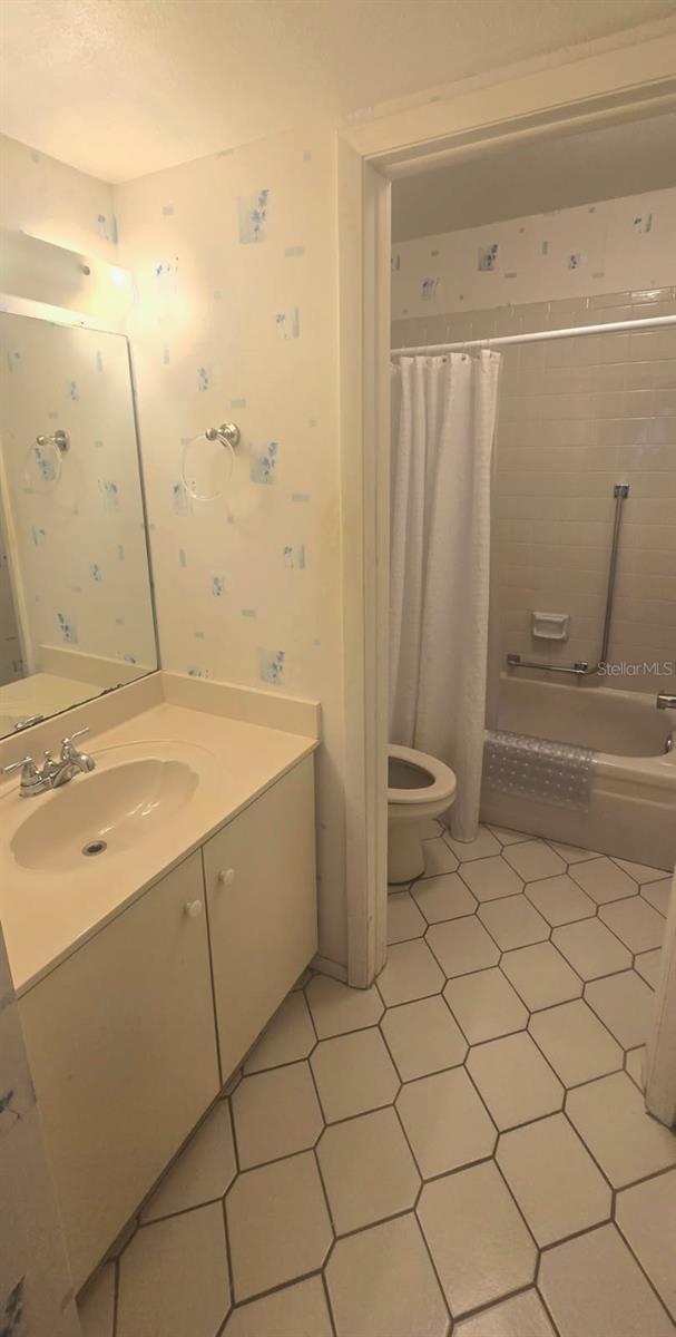 1001 TARTAN DR #302, PALM HARBOR, FL — photo 13
