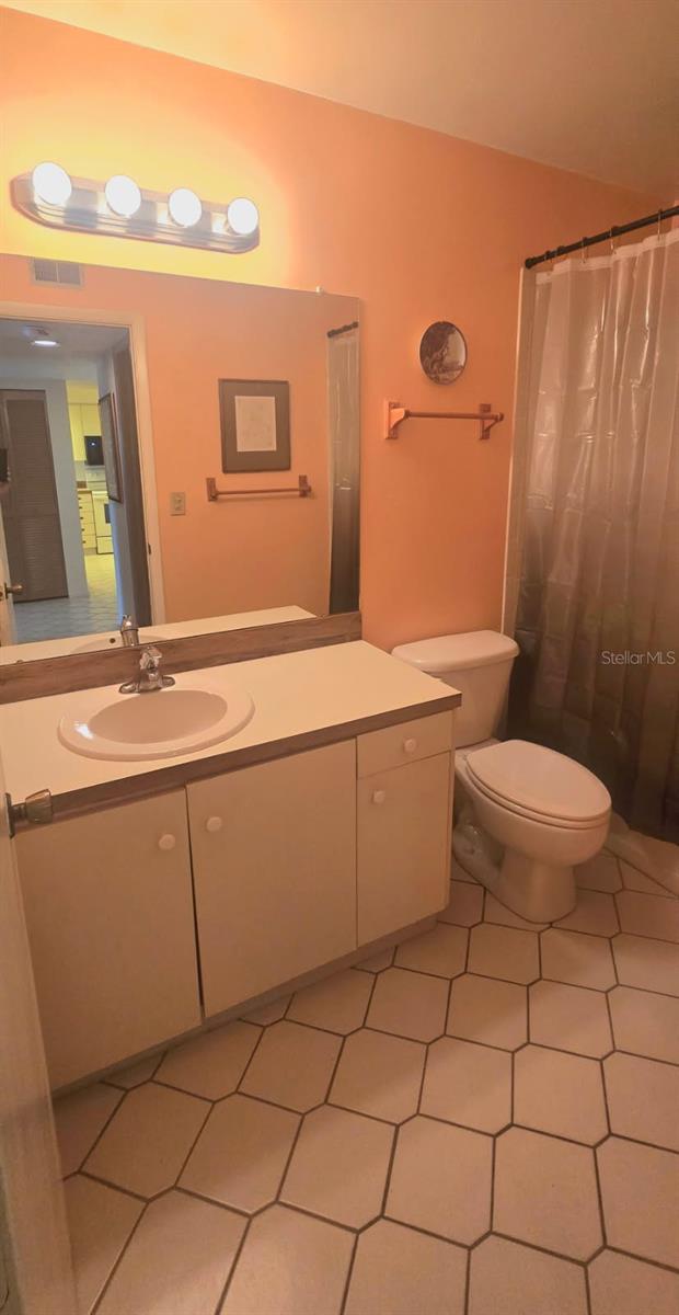 1001 TARTAN DR #302, PALM HARBOR, FL — photo 17
