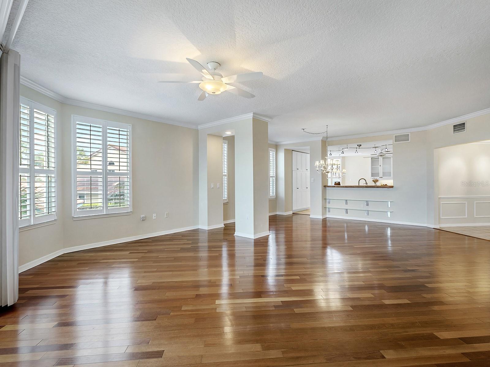 5420 EAGLES POINT CIR #106, SARASOTA, FL — photo 10