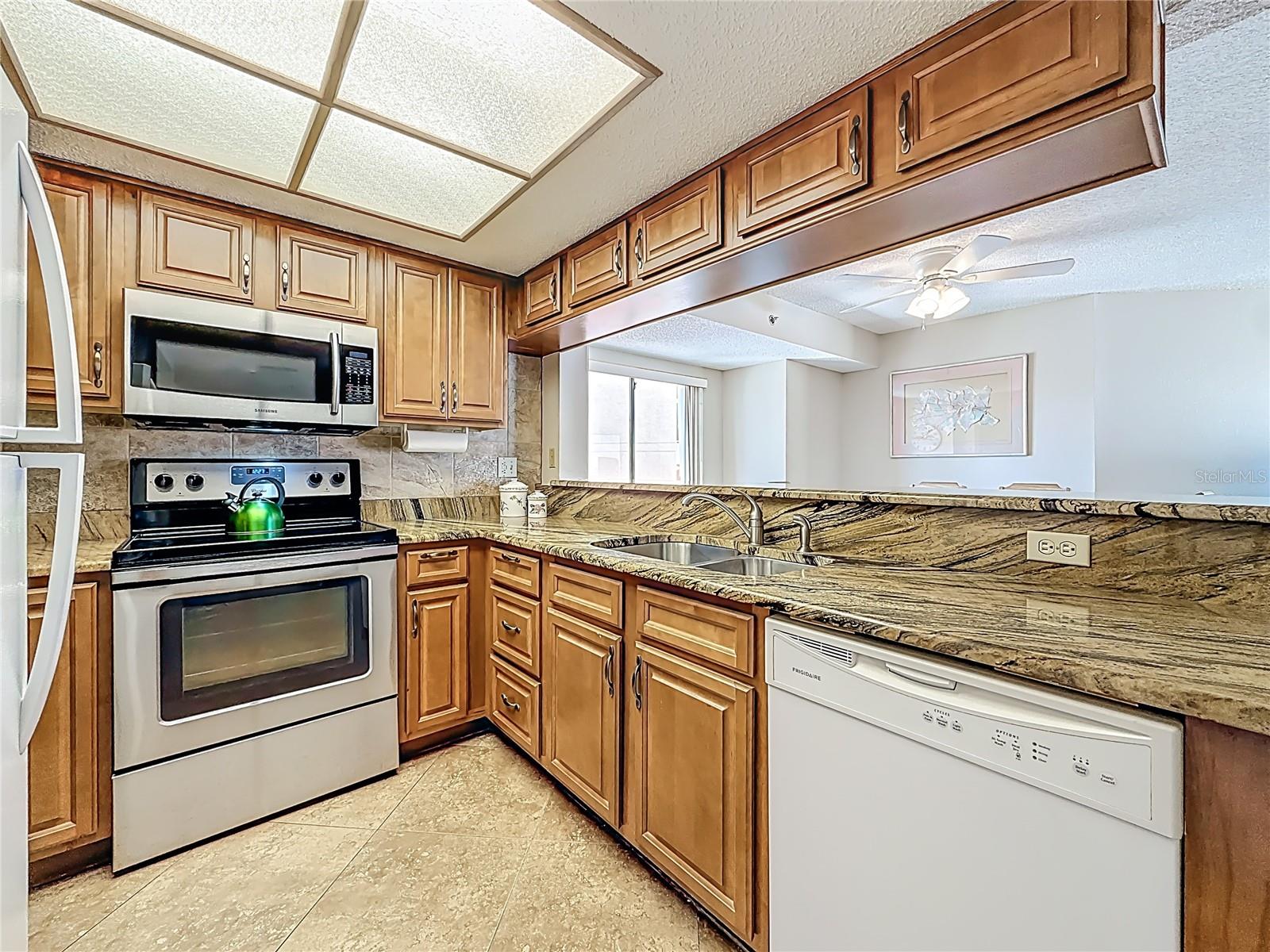 18450 GULF BLVD #401, INDIAN SHORES, FL — photo 5