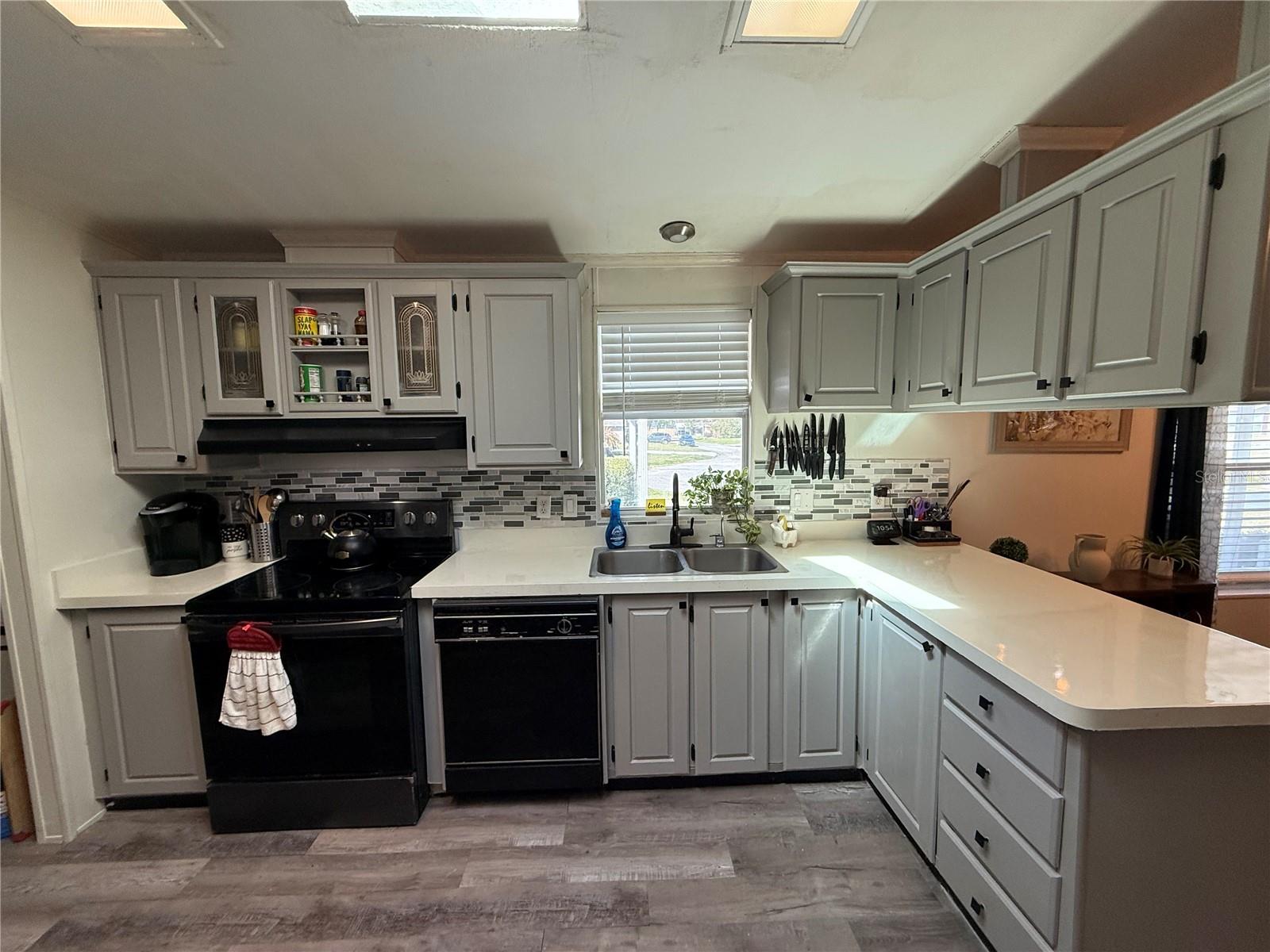 5255 OXFORD CT, WILDWOOD, FL — photo 2