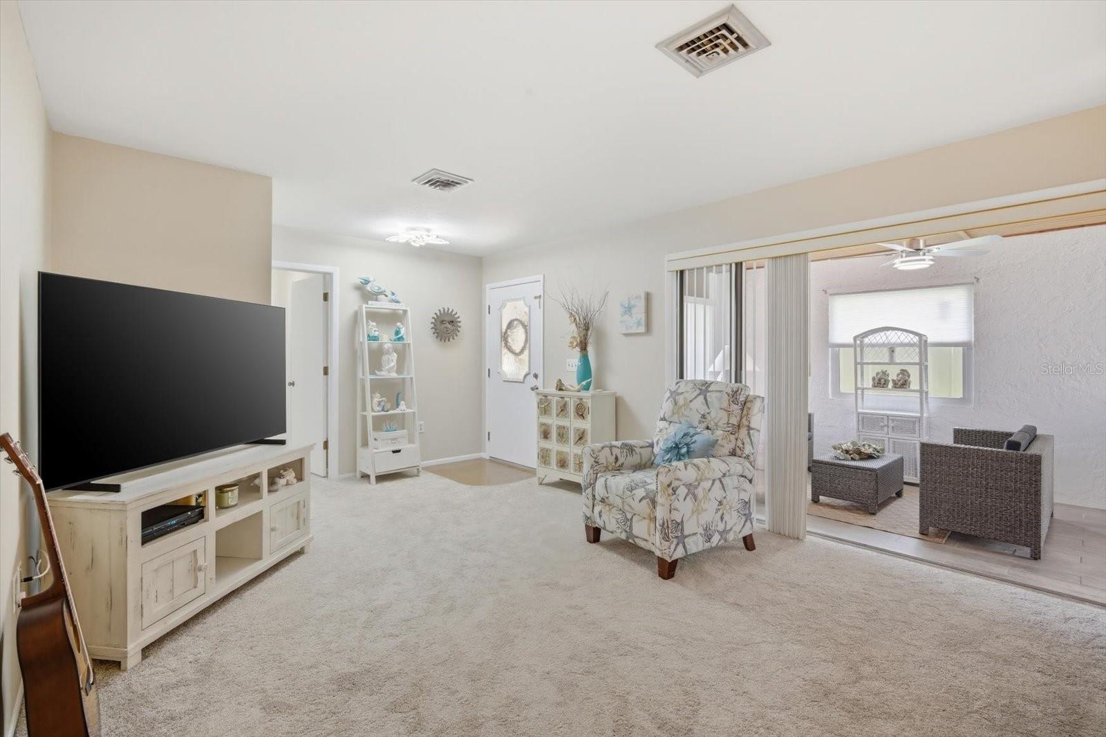 6108 PENNY LN, BRADENTON, FL — photo 3