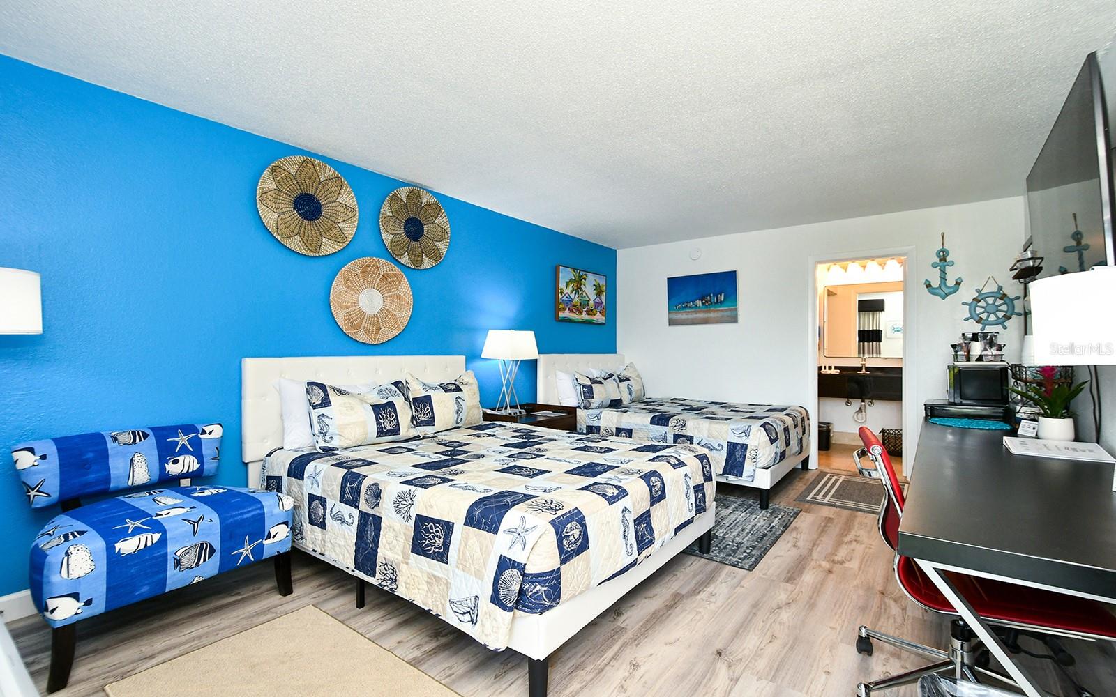7150 N TAMIAMI TRL #S-614, SARASOTA, FL — photo 3