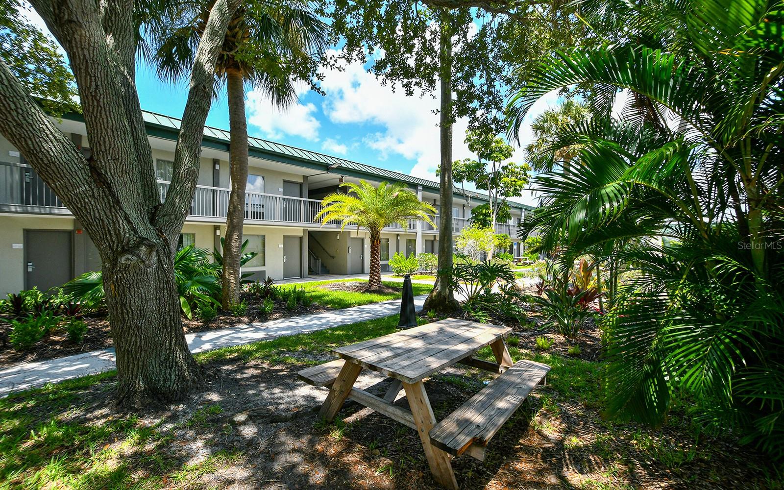 7150 N TAMIAMI TRL #S-614, SARASOTA, FL — photo 8