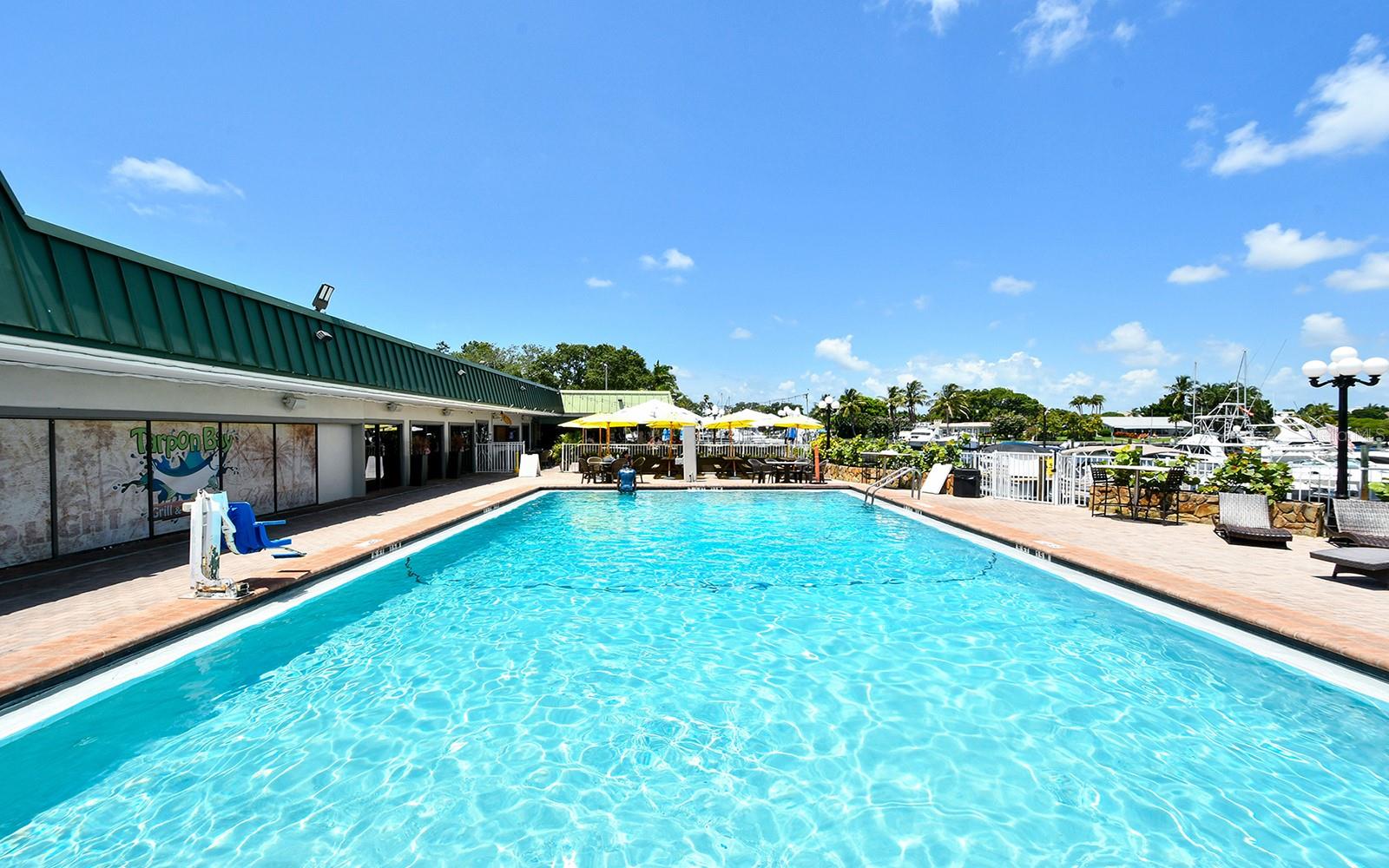 7150 N TAMIAMI TRL #S-614, SARASOTA, FL — photo 11