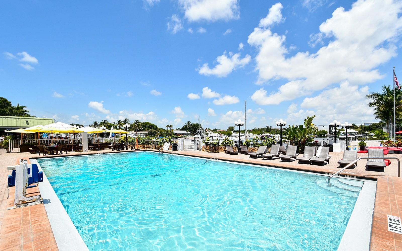 7150 N TAMIAMI TRL #S-614, SARASOTA, FL — photo 12