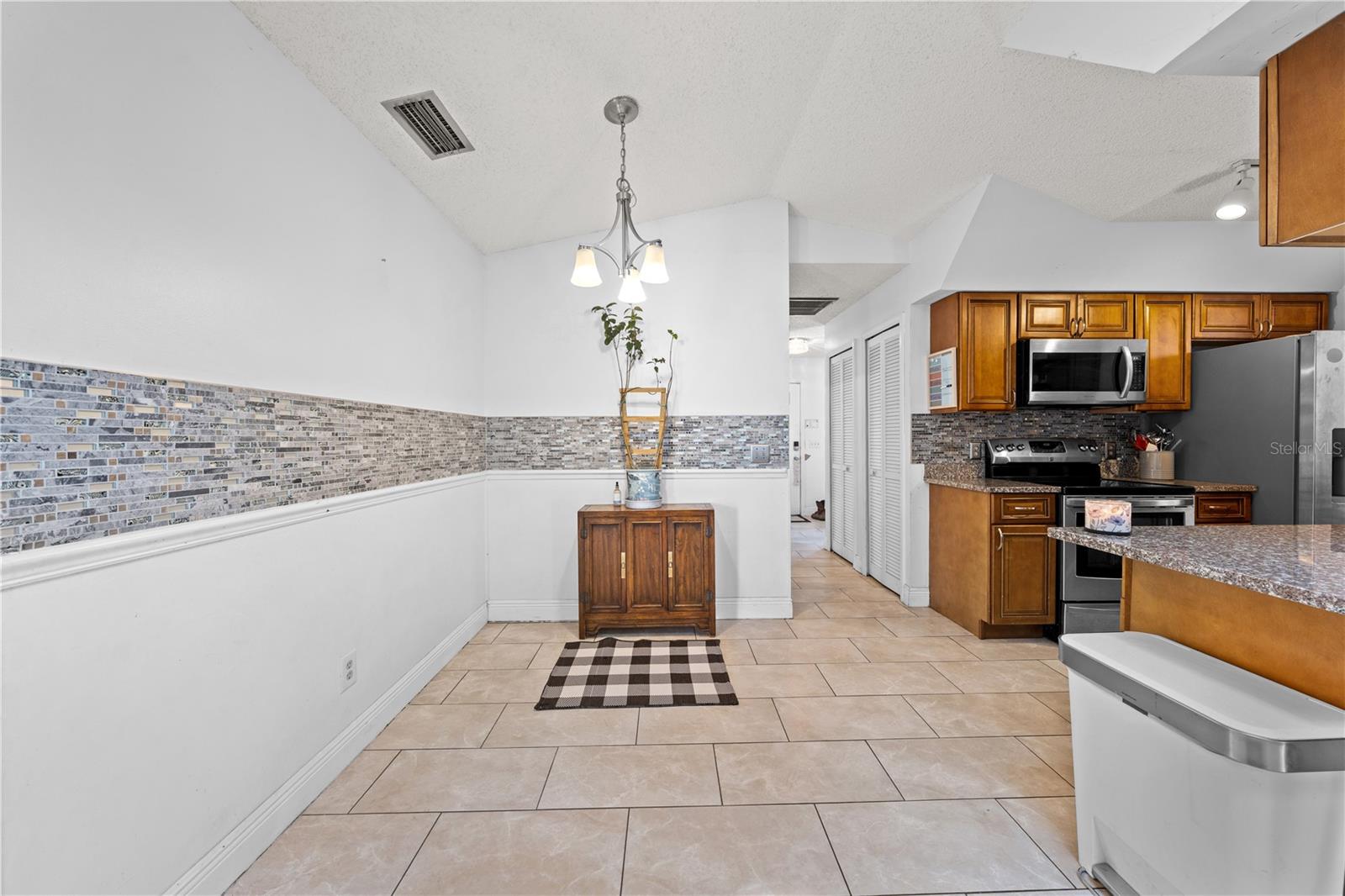 461 PROVIDENCE BLVD, DELTONA, FL — photo 26