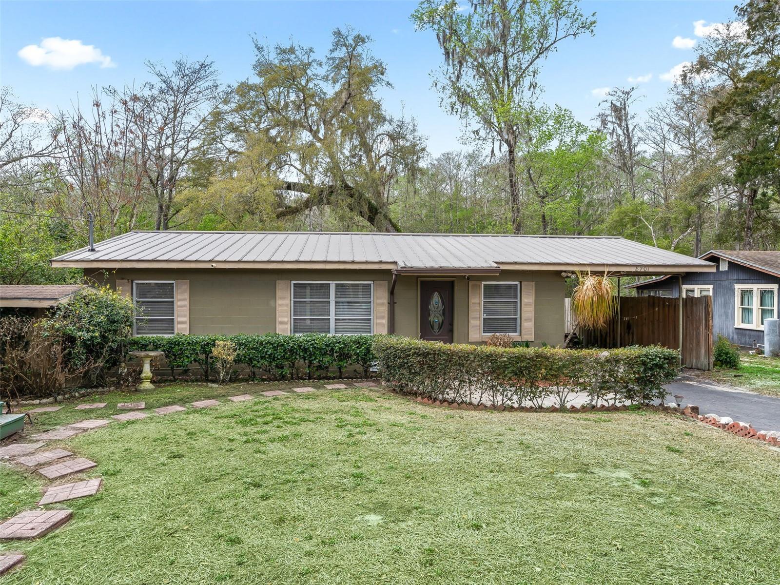 8701 CR 647 S, BUSHNELL, FL
