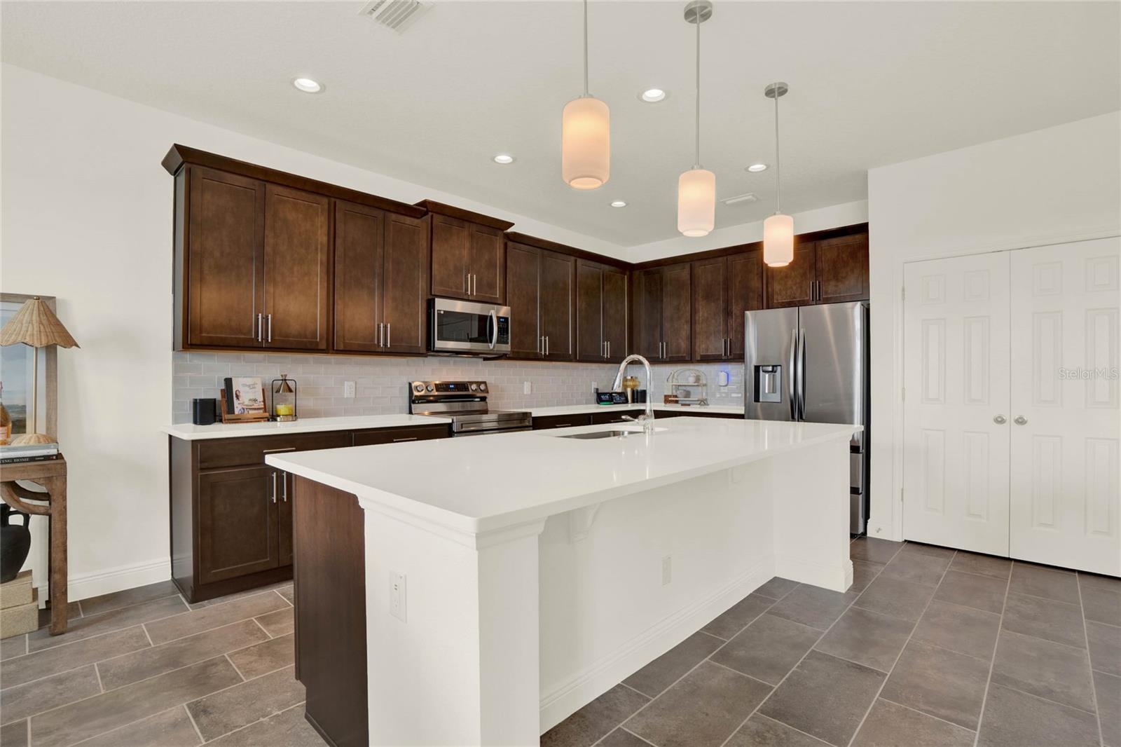 7193 DILLY LAKE AVE, GROVELAND, FL — photo 18