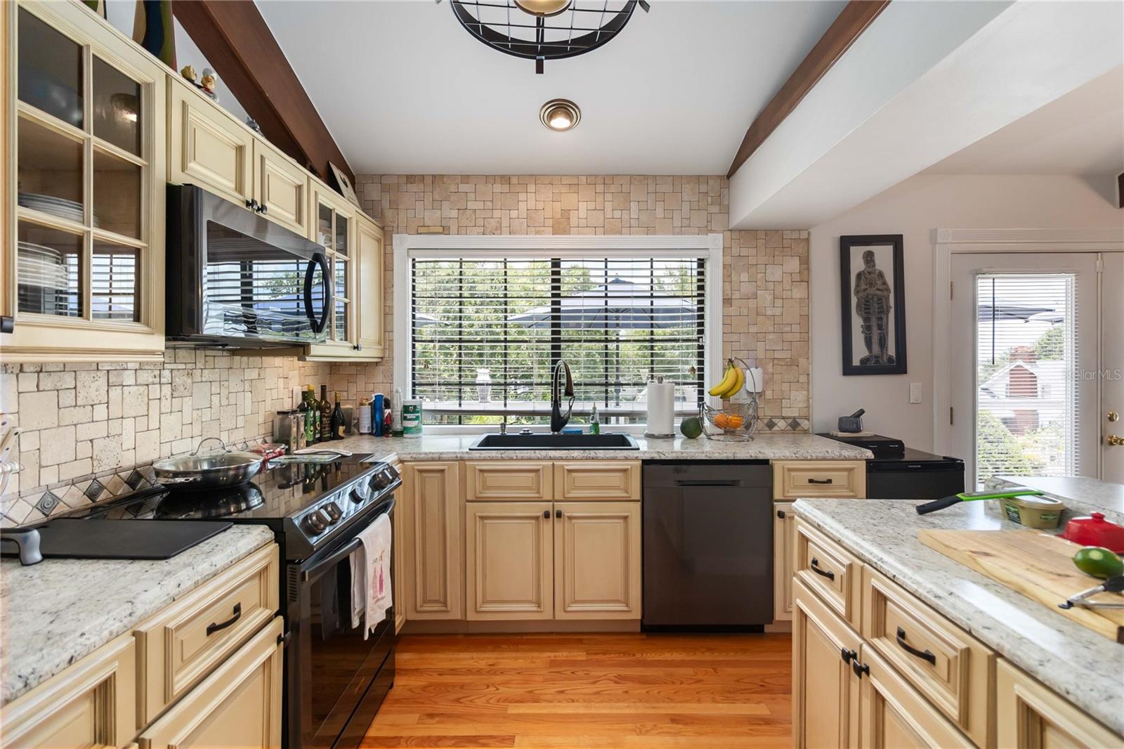 999 FAIRVIEW AVE, MOUNT DORA, FL — photo 7