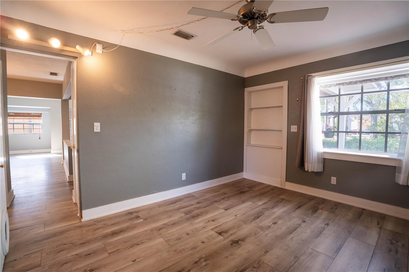 2567 CENTRAL AVE, CLEARWATER, FL — photo 12