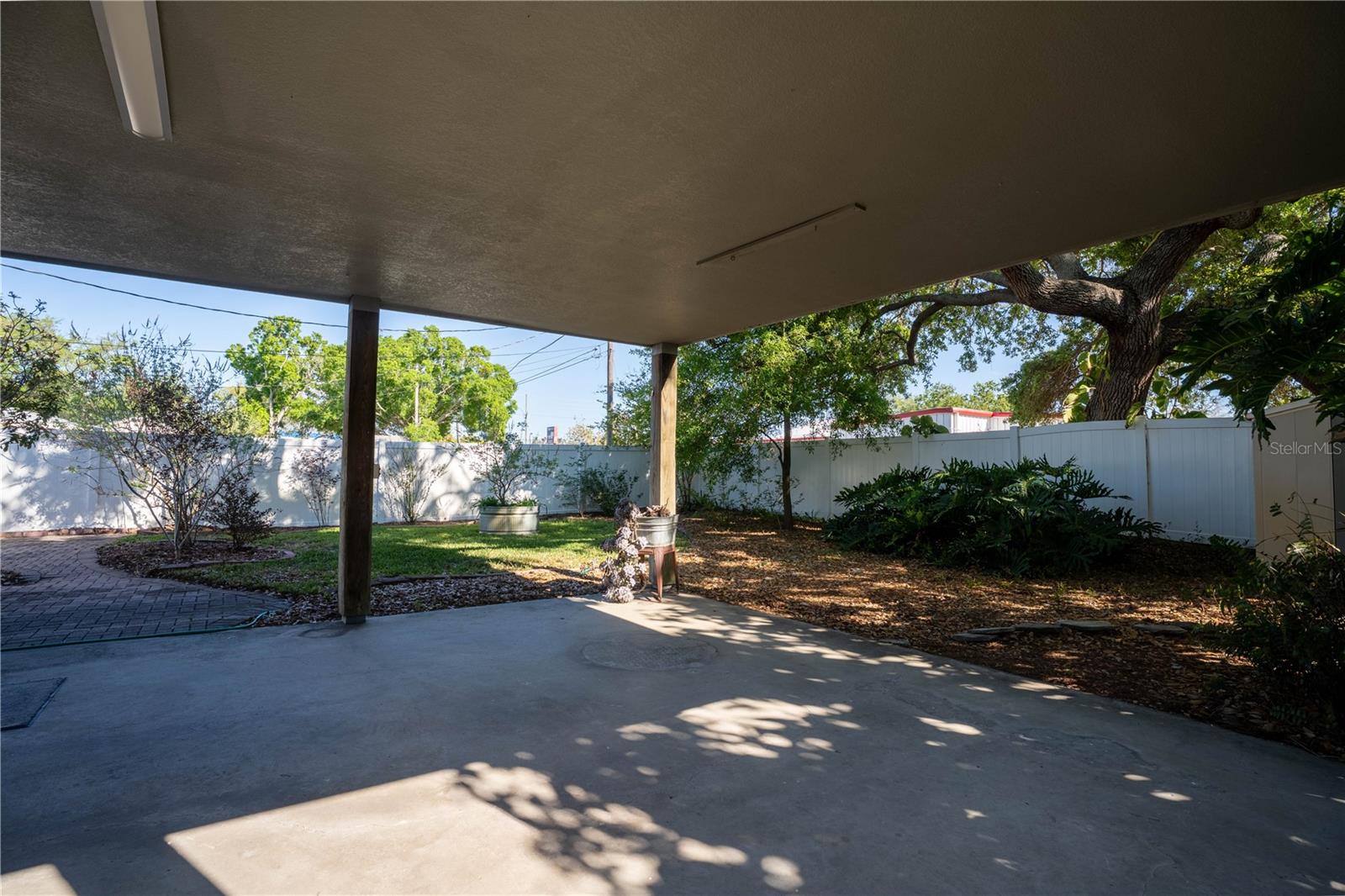 2567 CENTRAL AVE, CLEARWATER, FL — photo 38