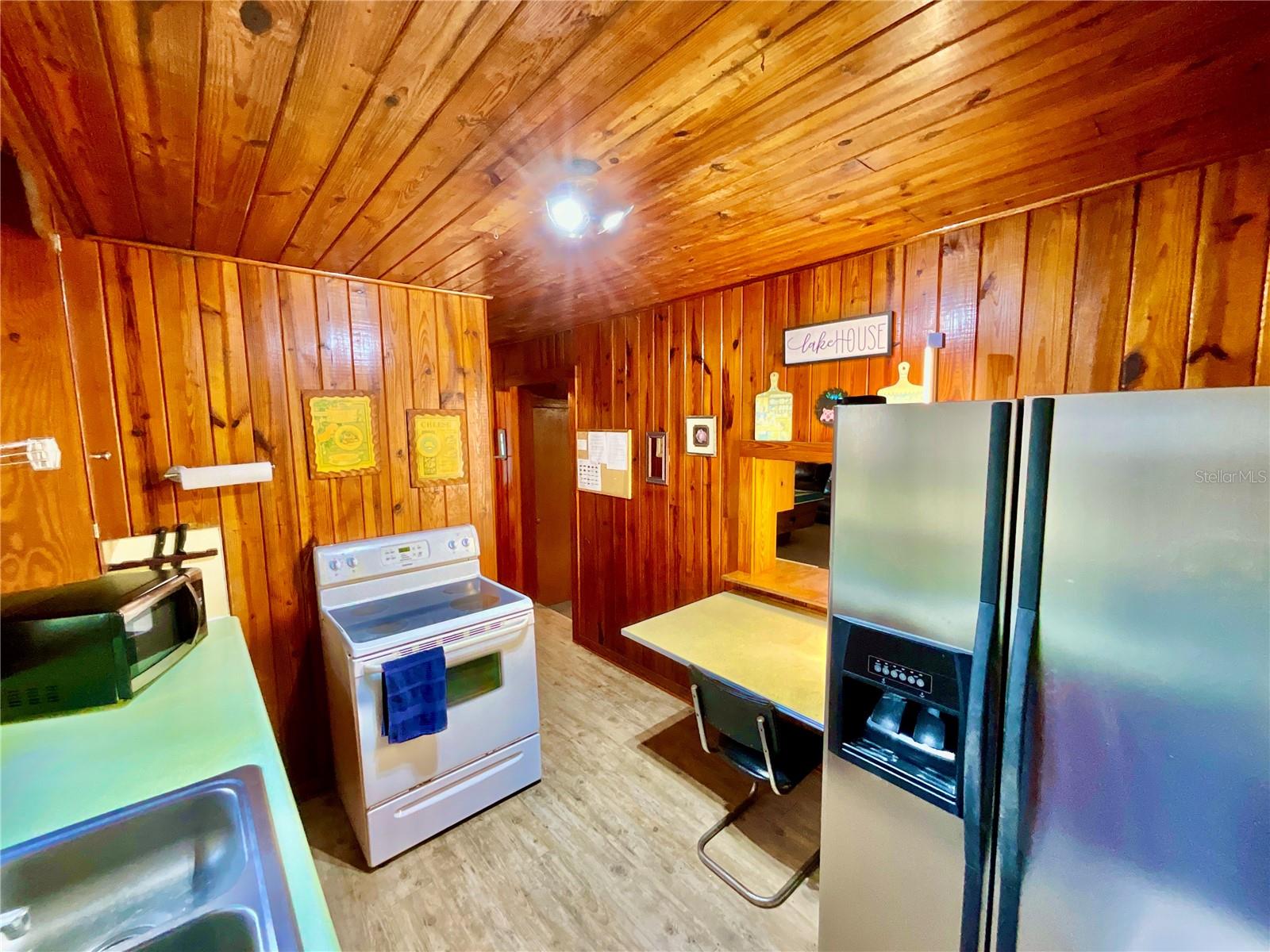 106 E SUNNYSIDE BEACH RD, HAWTHORNE, FL — photo 14