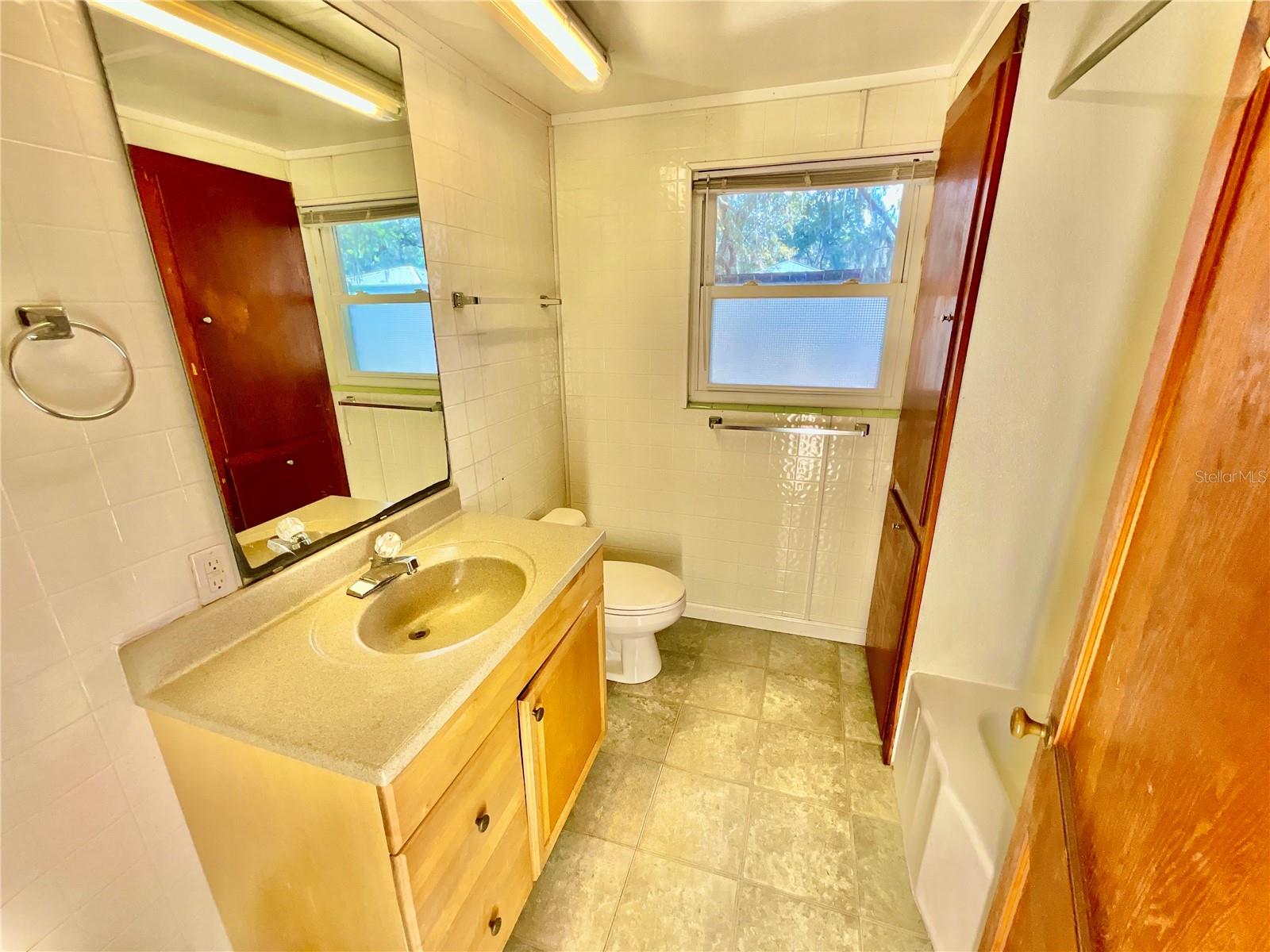 106 E SUNNYSIDE BEACH RD, HAWTHORNE, FL — photo 25