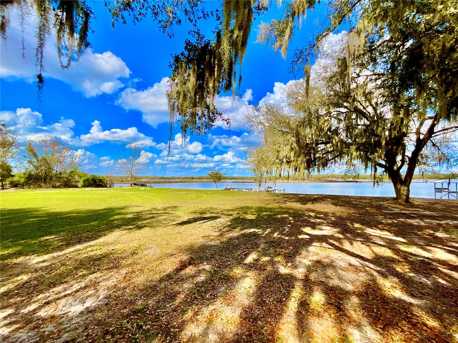 106 E SUNNYSIDE BEACH RD, HAWTHORNE, FL — photo 44