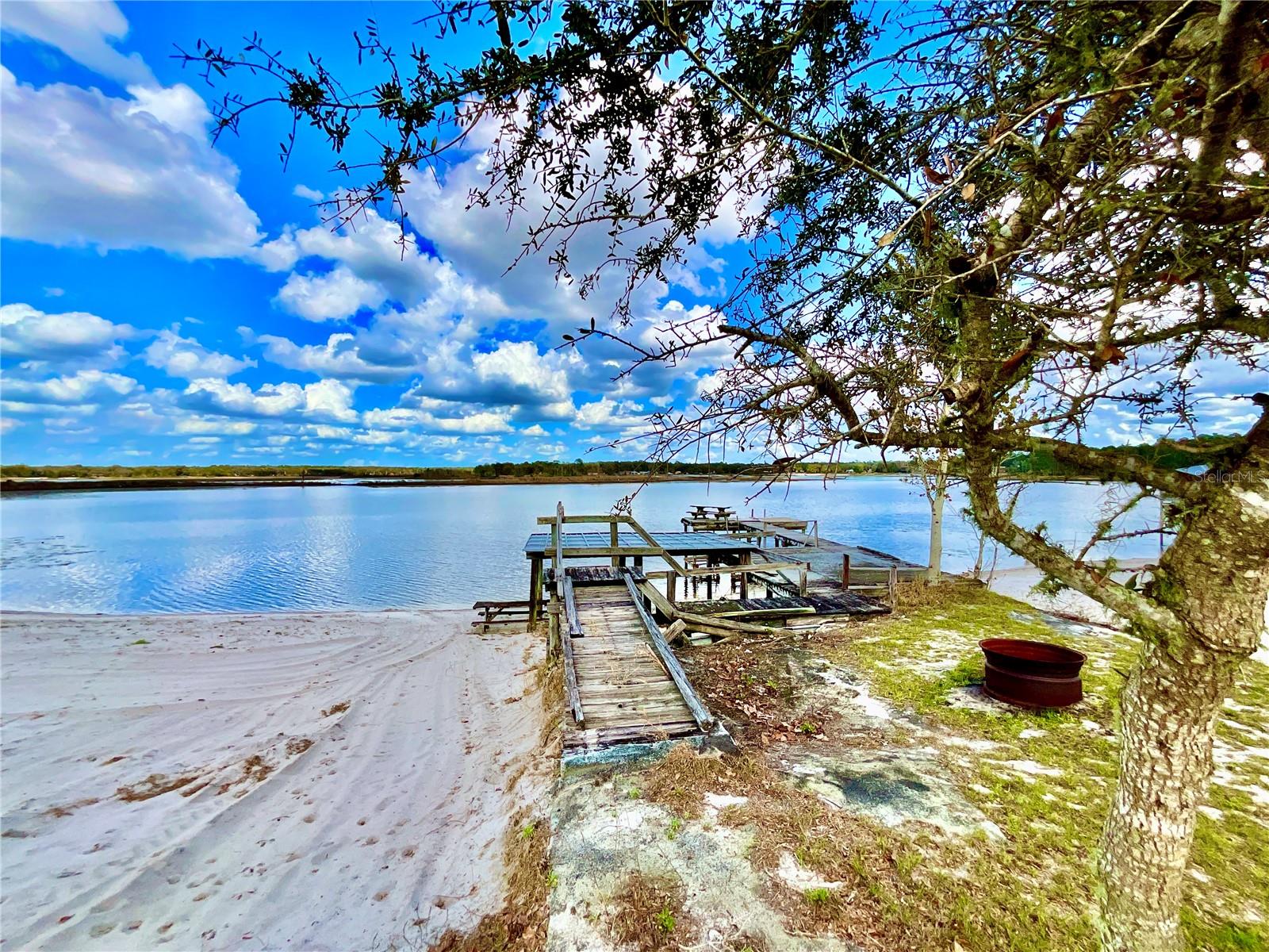 106 E SUNNYSIDE BEACH RD, HAWTHORNE, FL — photo 50
