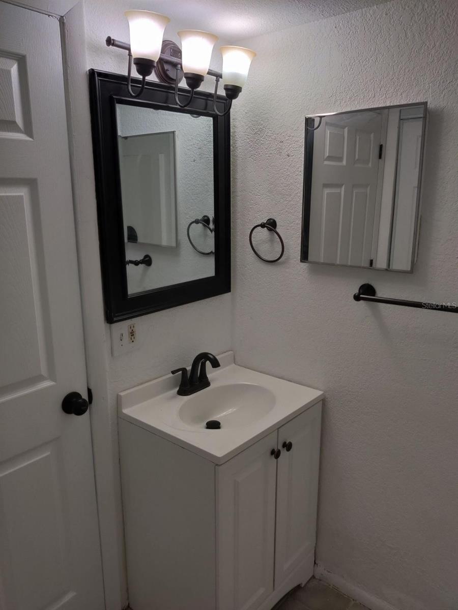 245 - 247 38TH AVE SE, ST PETERSBURG, FL — photo 9