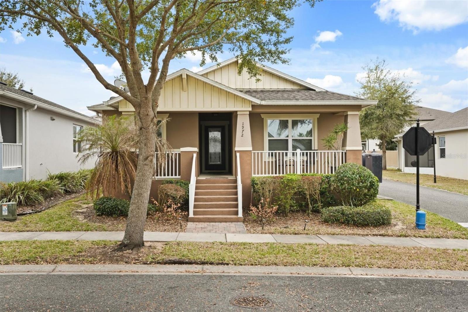 1972 APPALACHEE CIR, TAVARES, FL