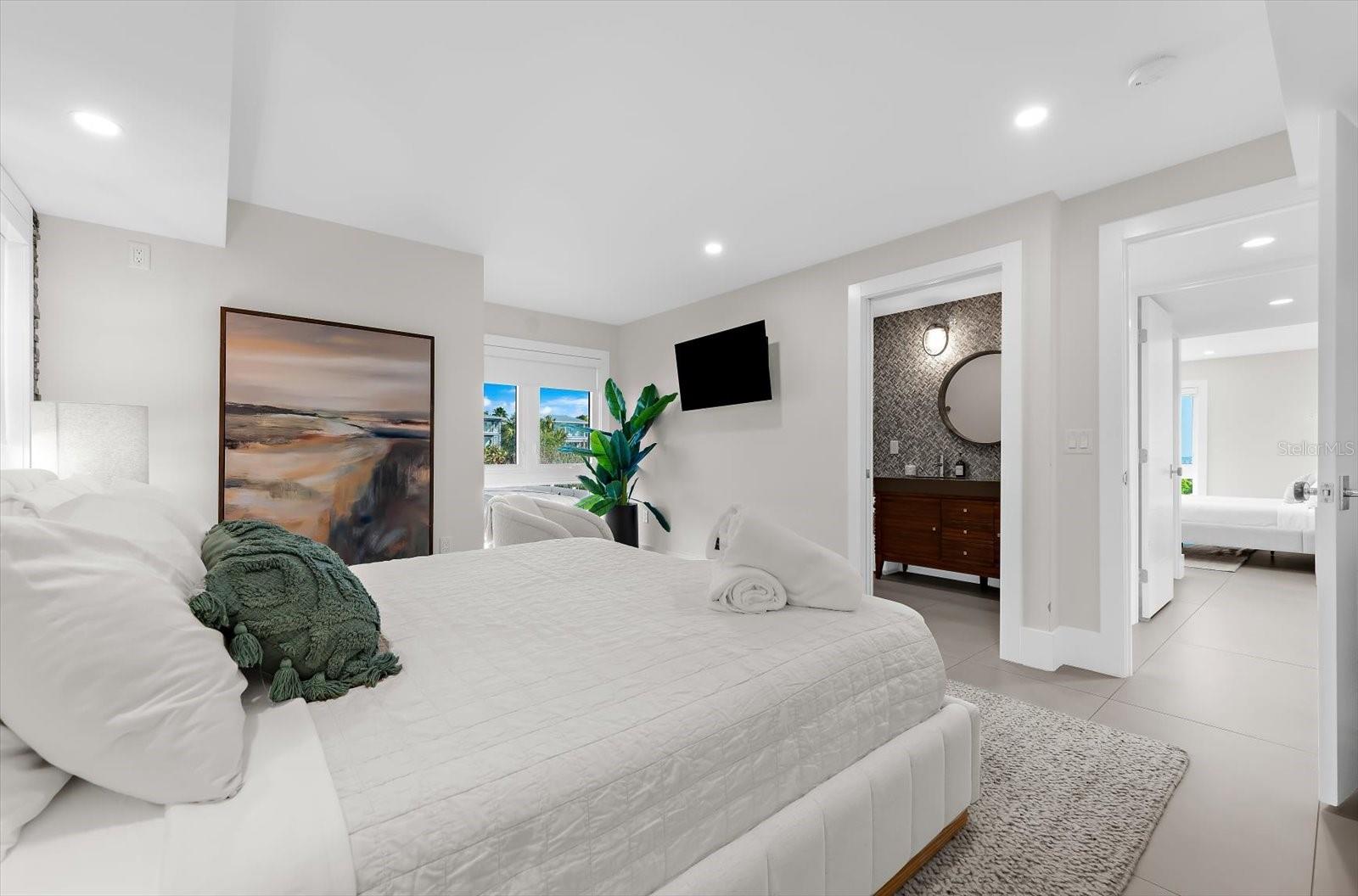 811 N SHORE DR, ANNA MARIA, FL — photo 24