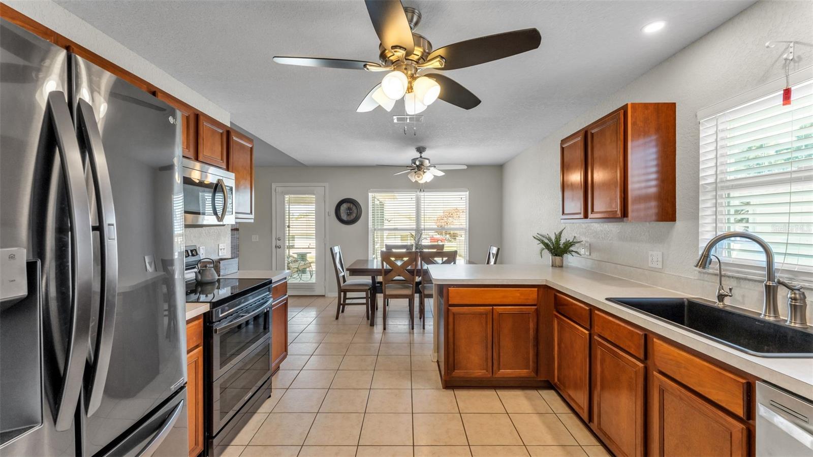 7755 CANTERBURY CIR, LAKELAND, FL — photo 8