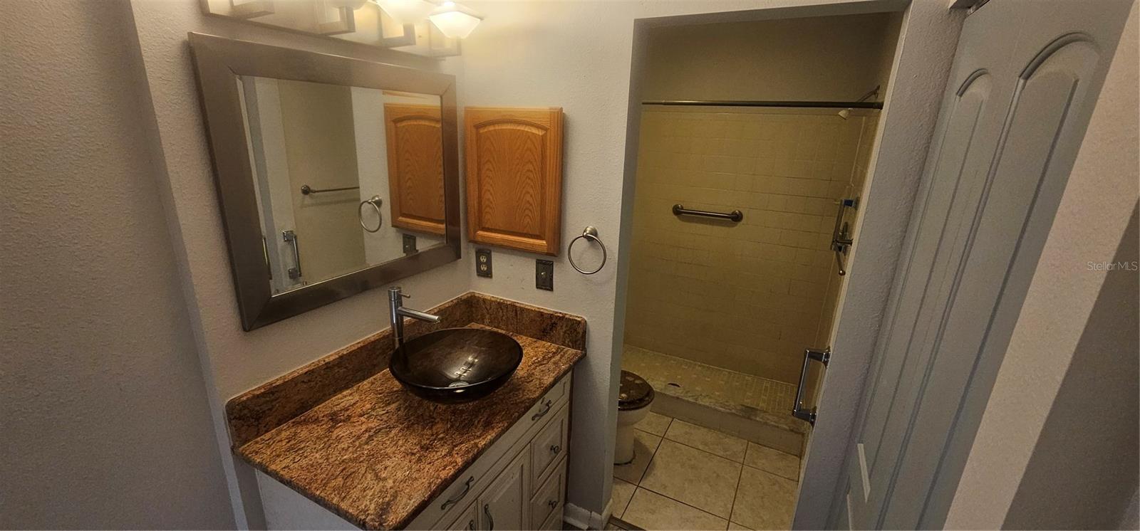 4075 SHORESIDE CIR, TAMPA, FL — photo 19