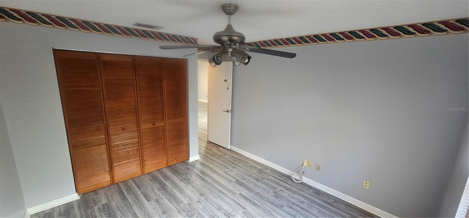 4075 SHORESIDE CIR, TAMPA, FL — photo 23