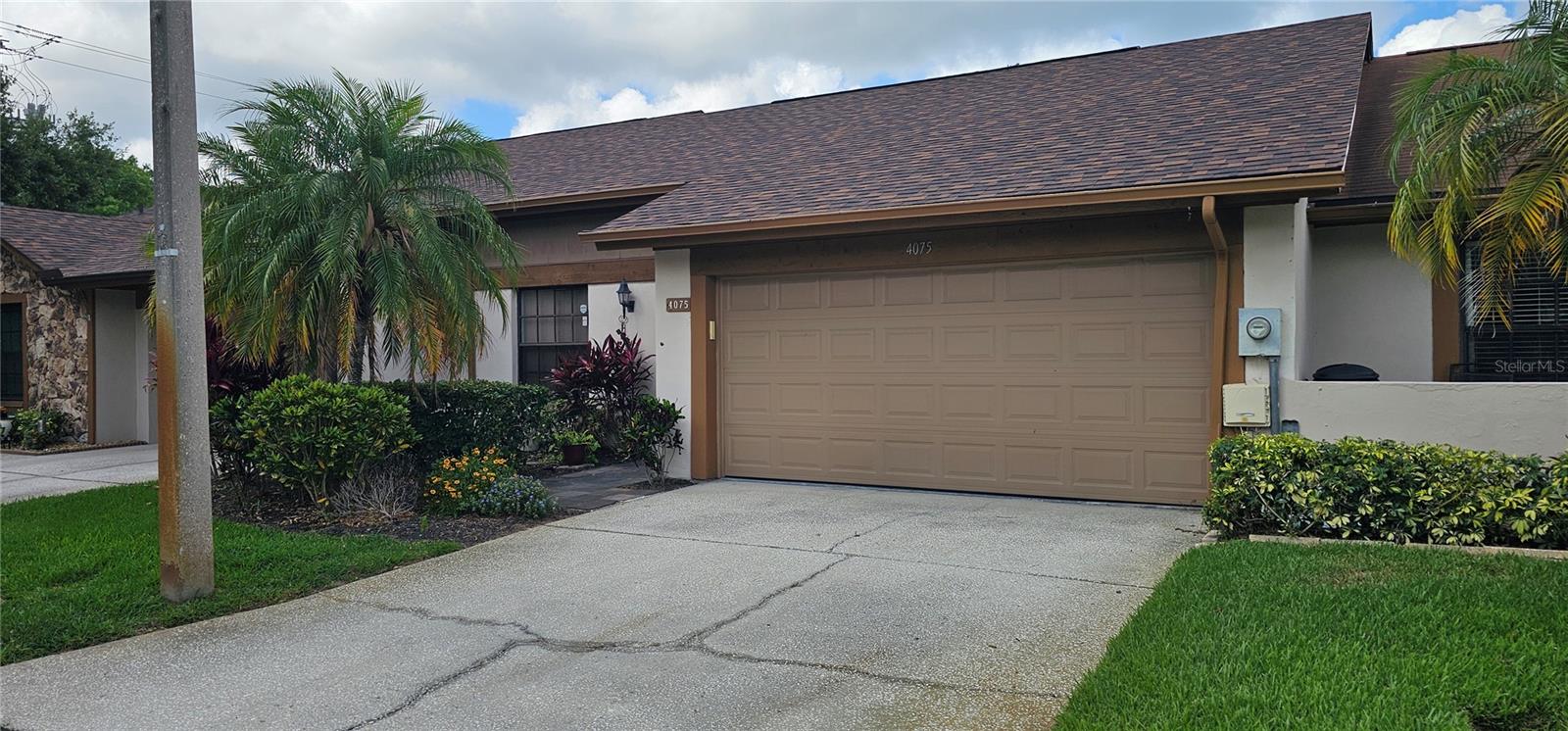 4075 SHORESIDE CIR, TAMPA, FL