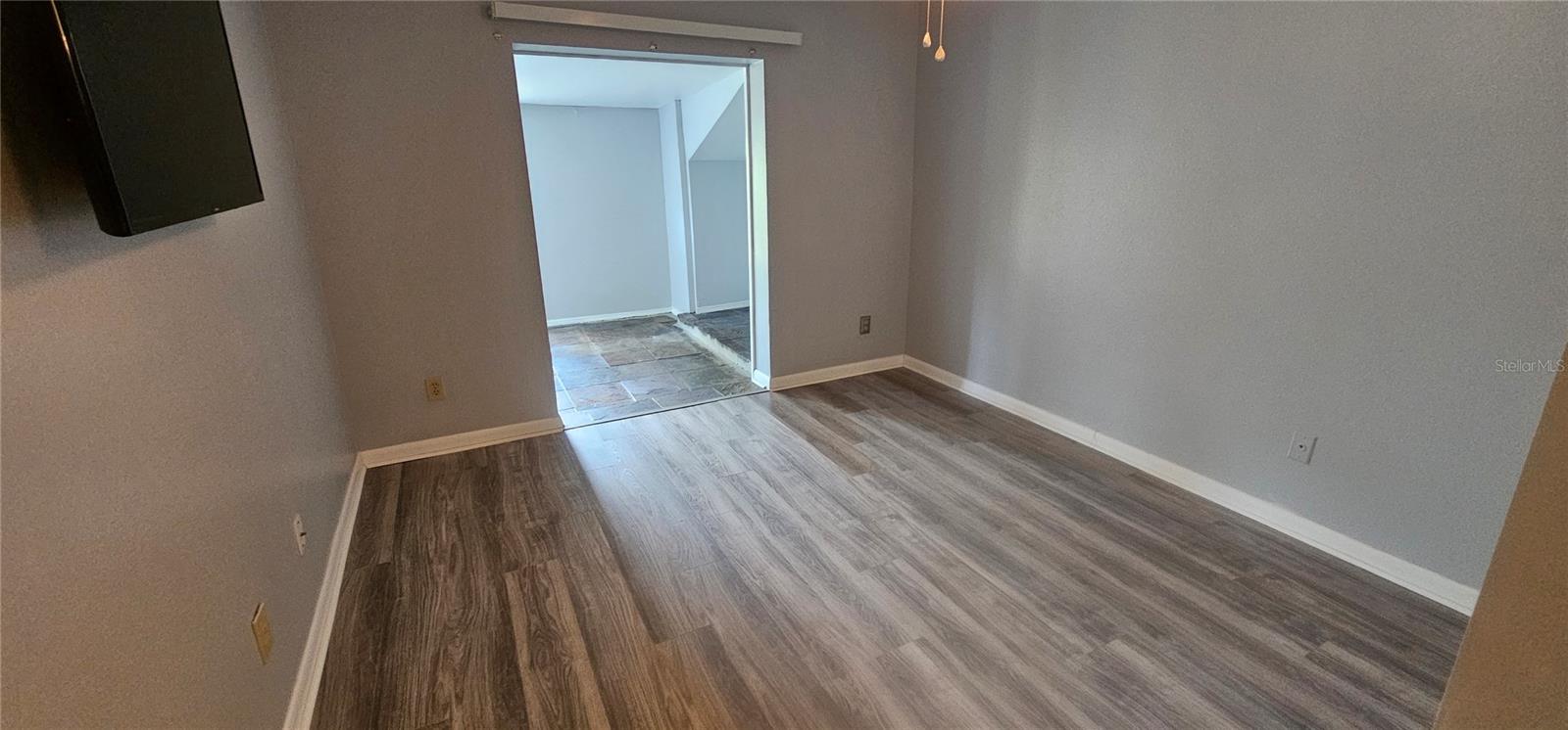 4075 SHORESIDE CIR, TAMPA, FL — photo 16
