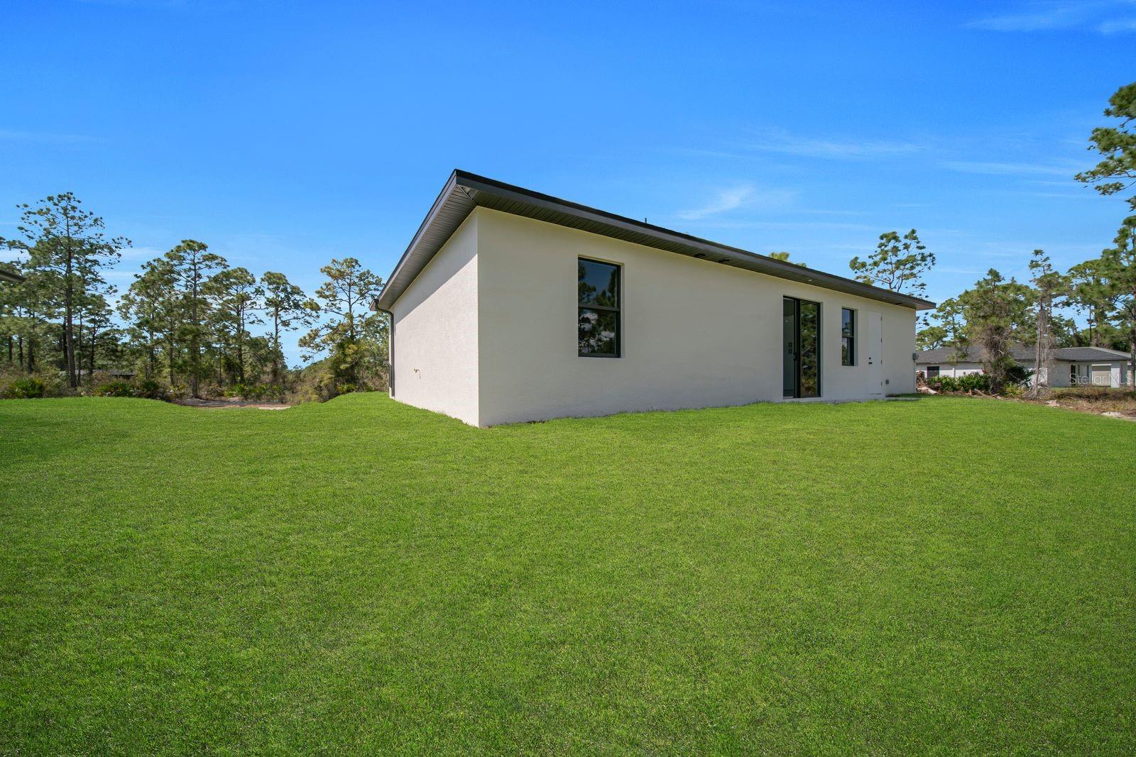 635 SUMMIT AVE S, LEHIGH ACRES, FL — photo 27