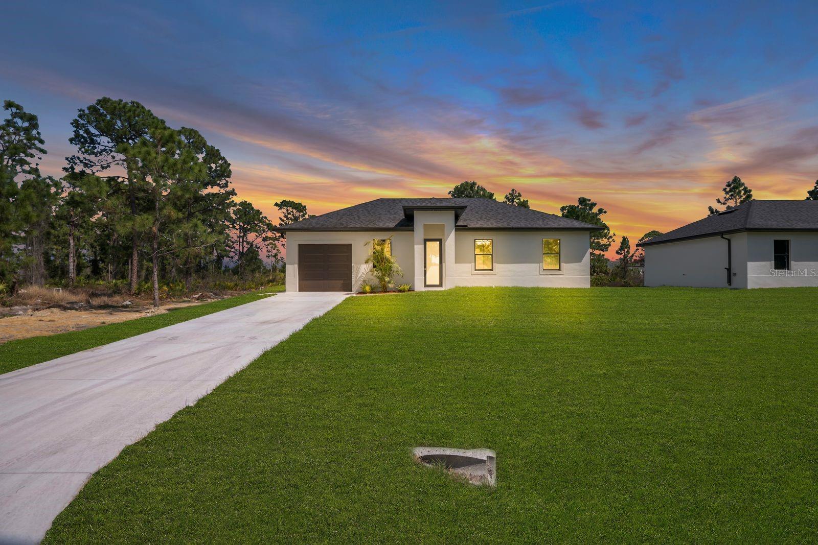 635 SUMMIT AVE S, LEHIGH ACRES, FL — photo 32