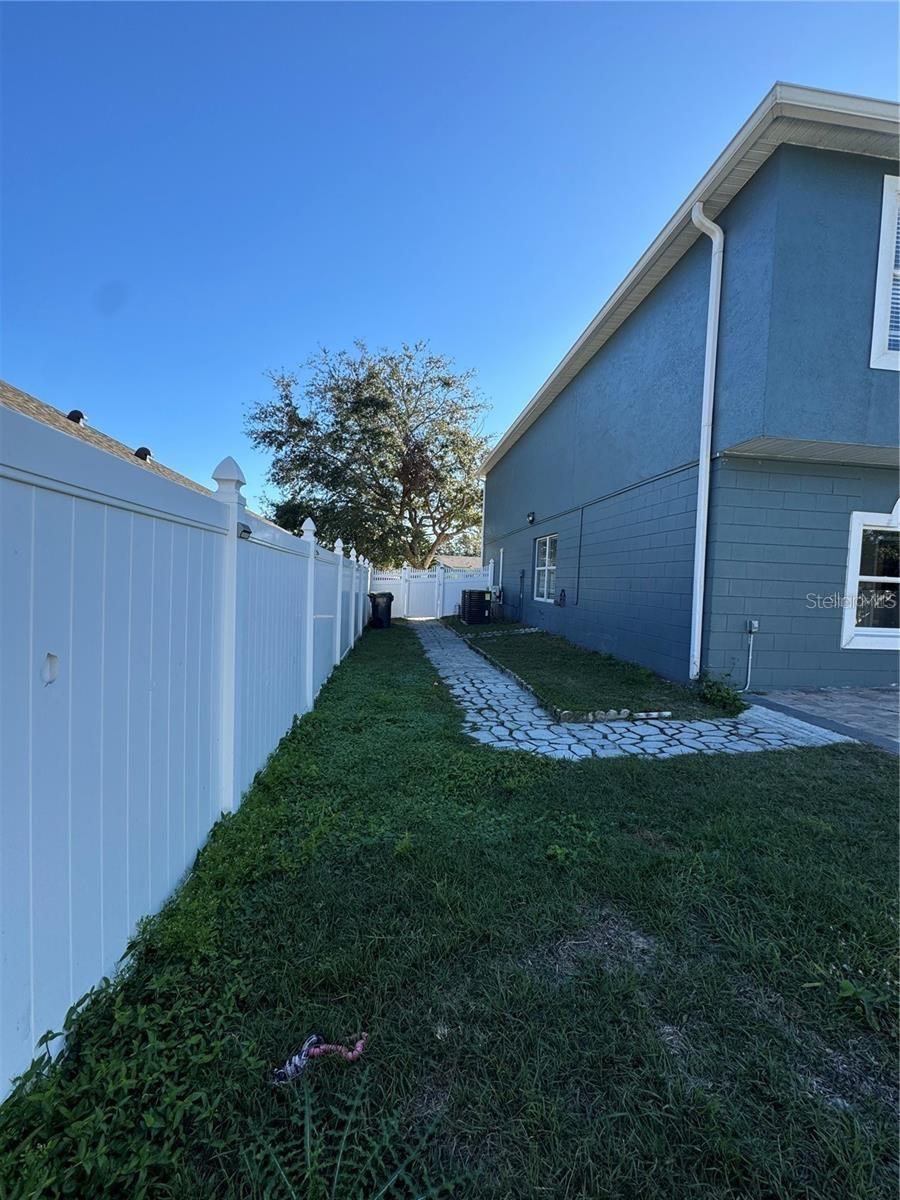 604 TAMARIN LN, KISSIMMEE, FL — photo 36