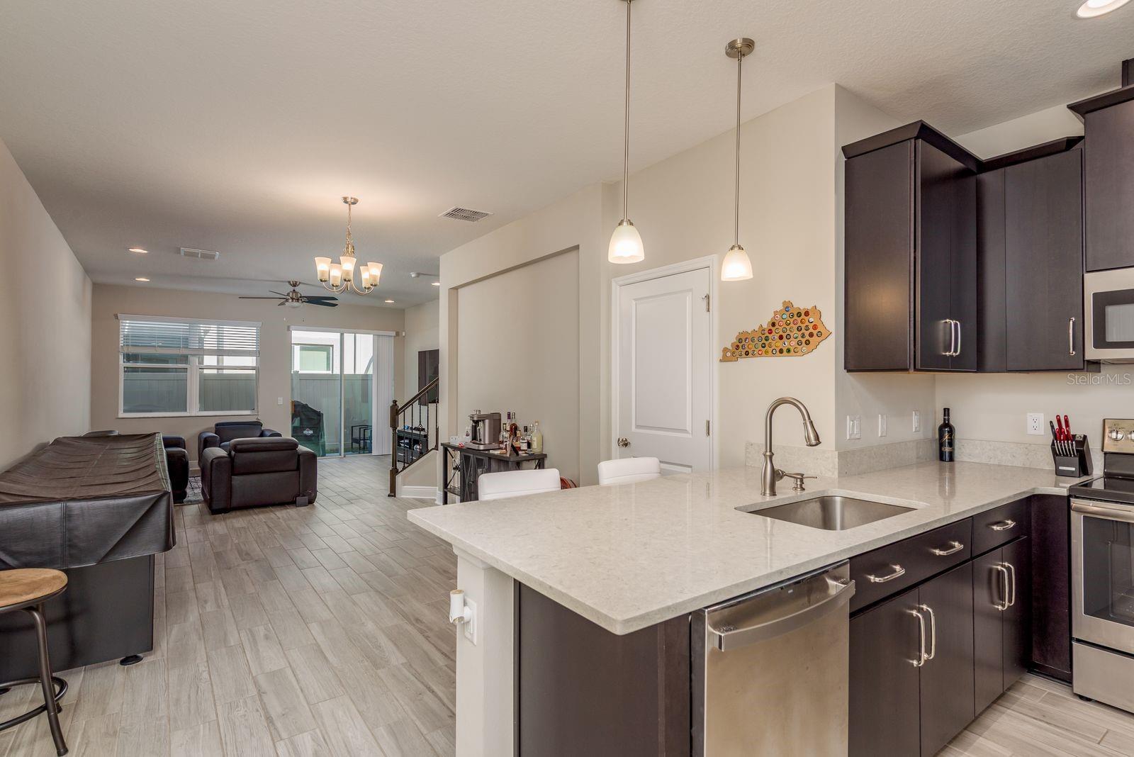 2442 FOGGY CREEK CIR, CLEARWATER, FL — photo 12