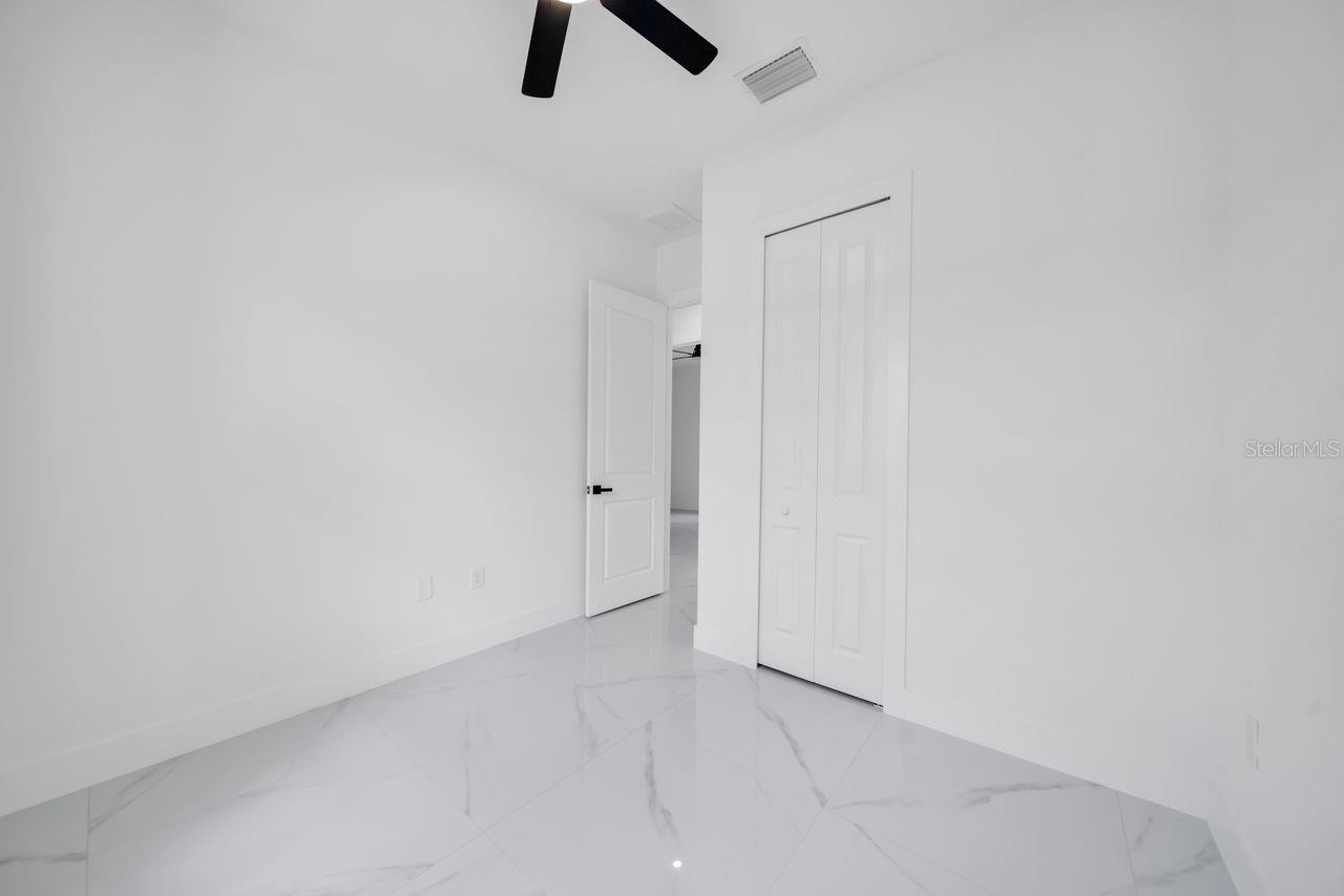 637 SUMMIT AVE S, LEHIGH ACRES, FL — photo 18