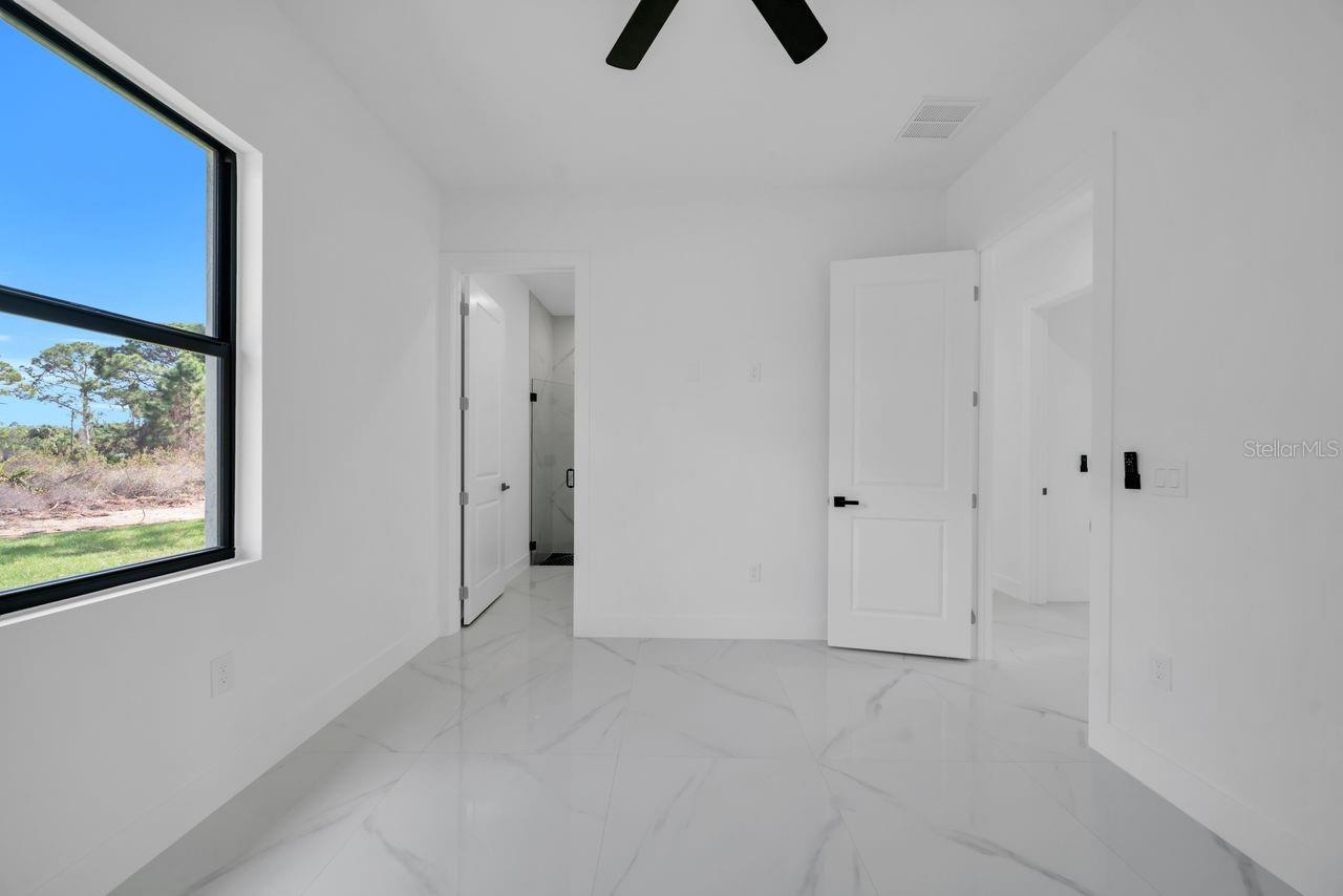 637 SUMMIT AVE S, LEHIGH ACRES, FL — photo 22