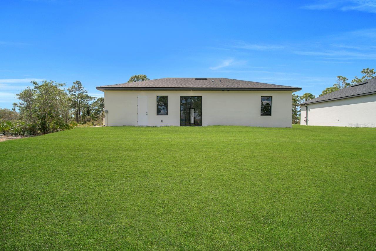 637 SUMMIT AVE S, LEHIGH ACRES, FL — photo 27