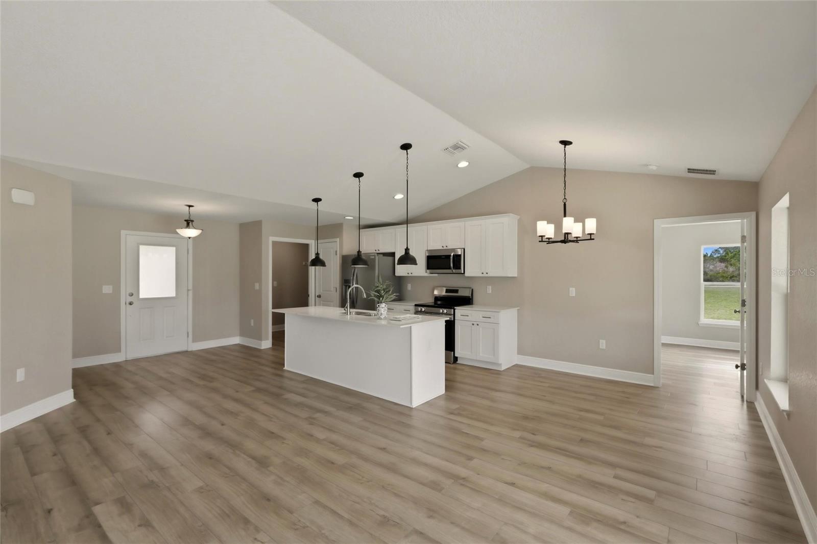 6809 DICKINSON DR, SEBRING, FL — photo 3