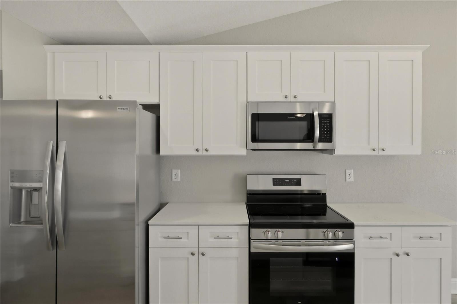 6809 DICKINSON DR, SEBRING, FL — photo 9