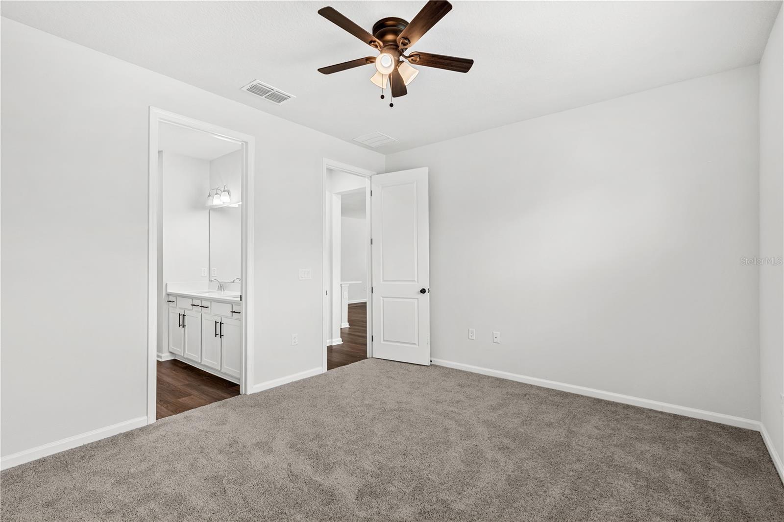 10200 SPRING LAKE DR, CLERMONT, FL — photo 40