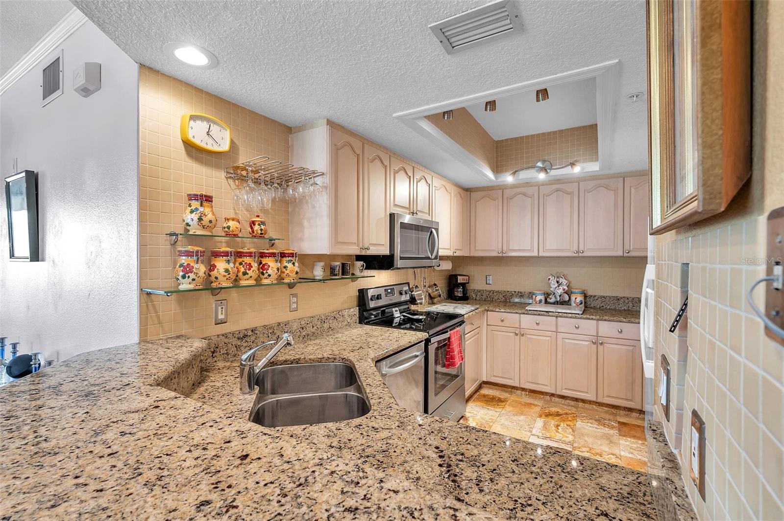 399 150TH #101, MADEIRA BEACH, FL — photo 14