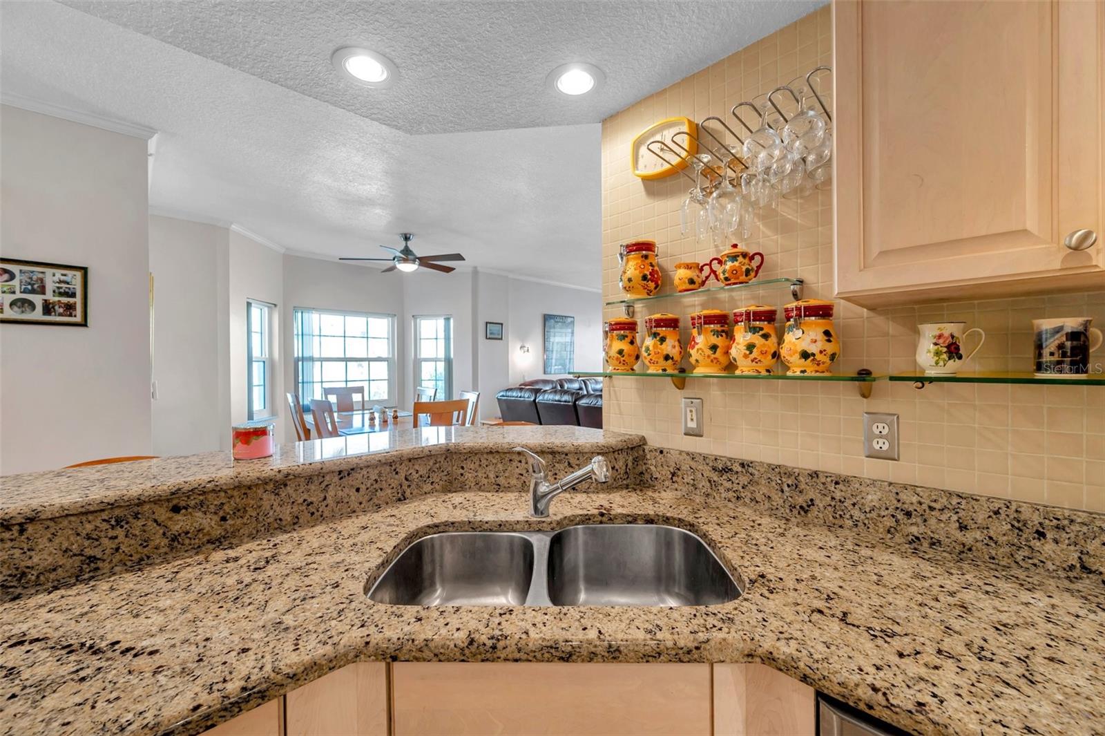 399 150TH #101, MADEIRA BEACH, FL — photo 15