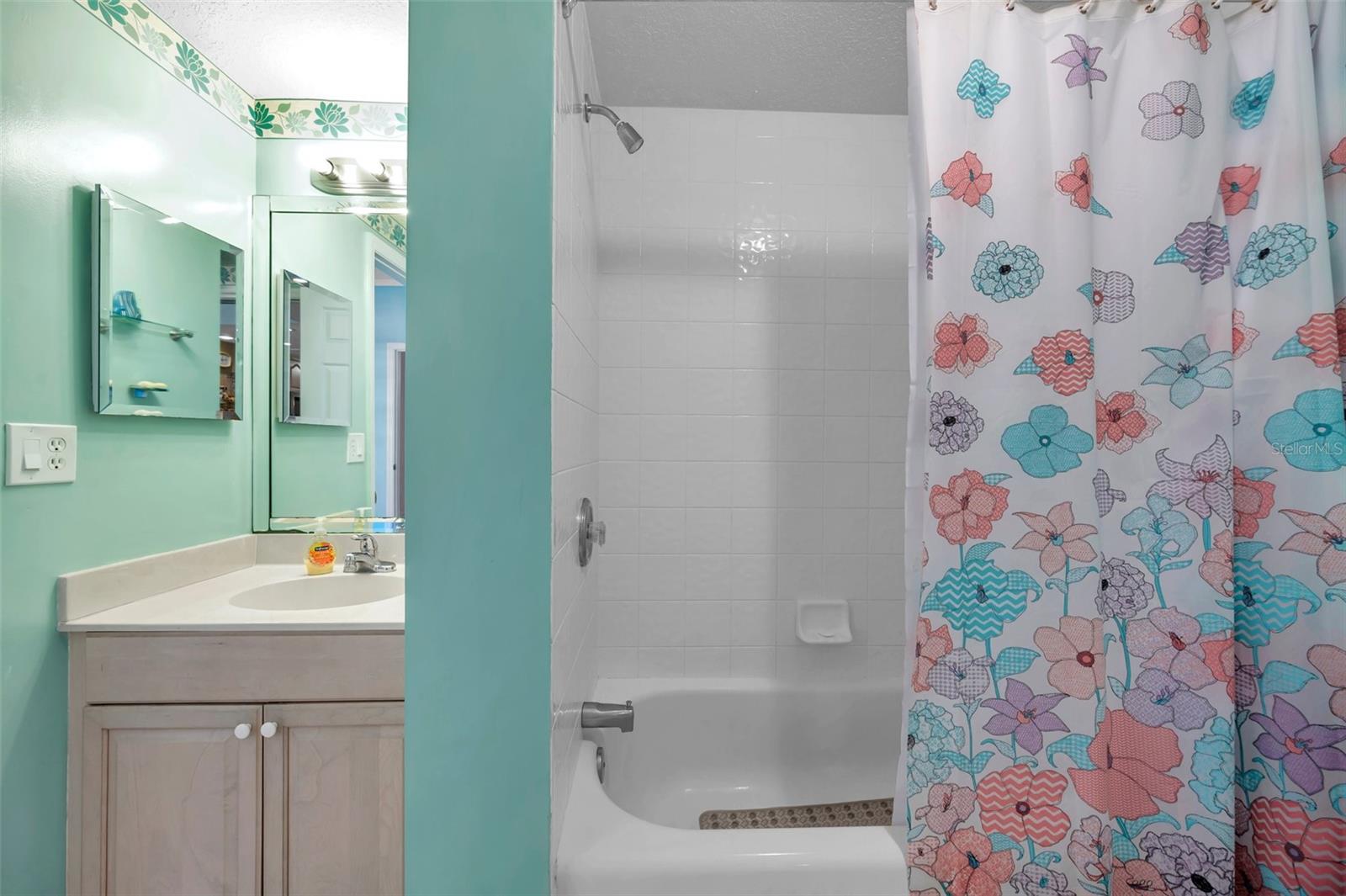 399 150TH #101, MADEIRA BEACH, FL — photo 25