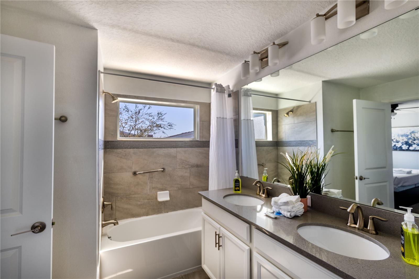 650 PEBBLE BEACH DR, DAVENPORT, FL — photo 15